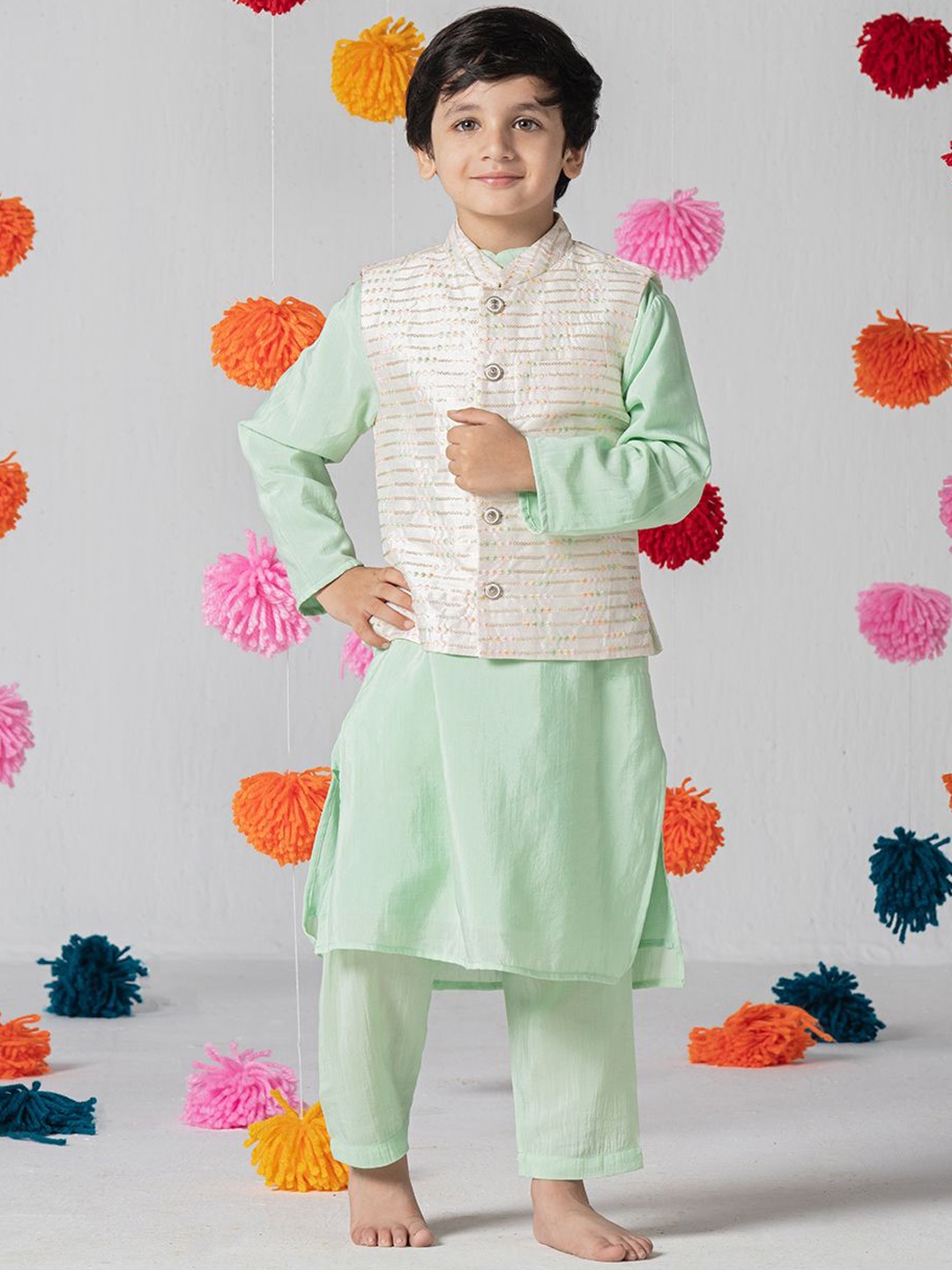 

SPUNKIES Boys Mandarin Collar Kurta with Pyjama & Jacket, Green