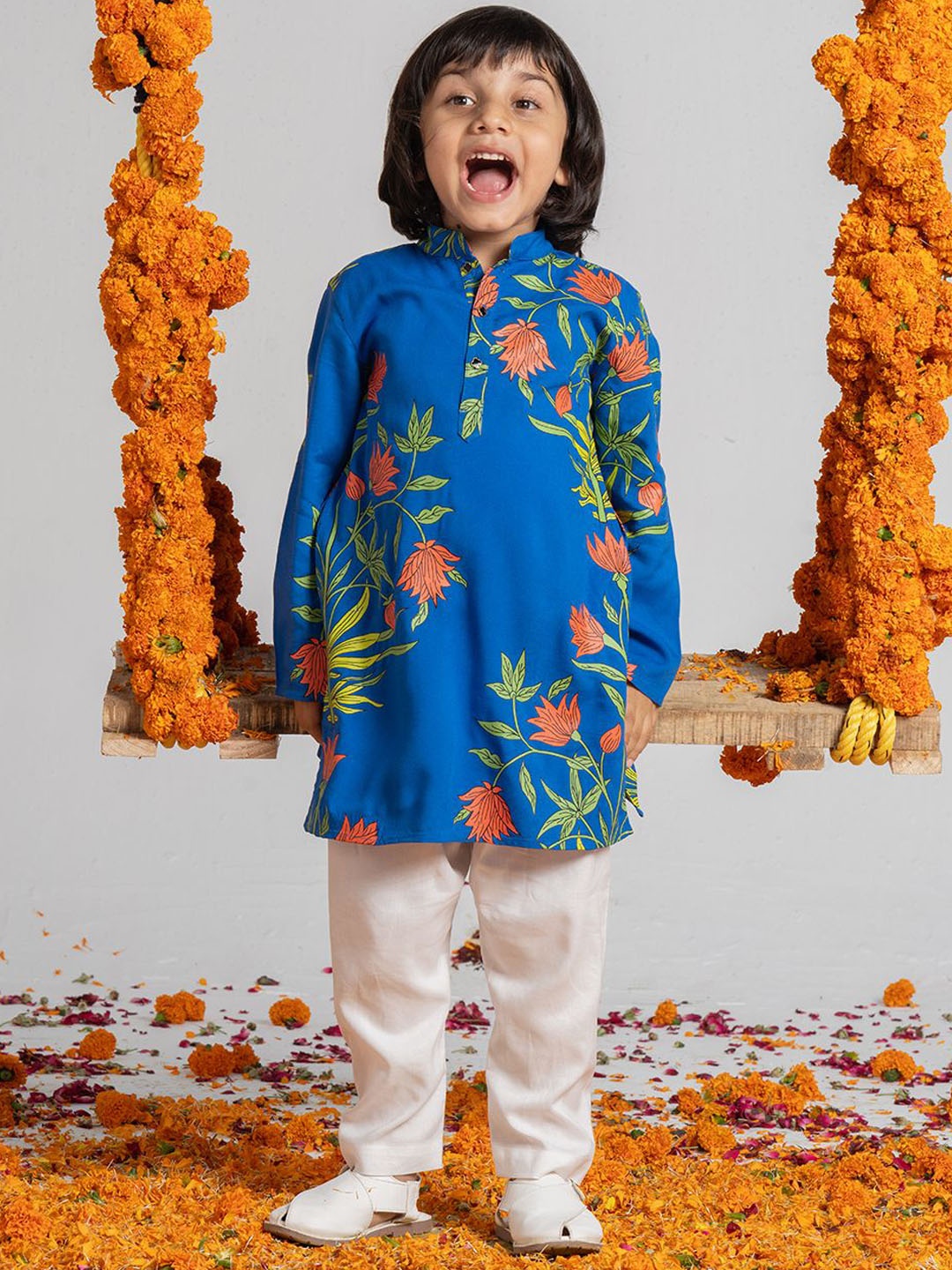 

SPUNKIES Boys Floral Printed Kurta with Pyjama, Blue