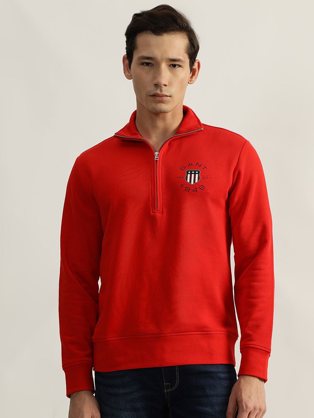

GANT Men Solid Sweatshirt, Red