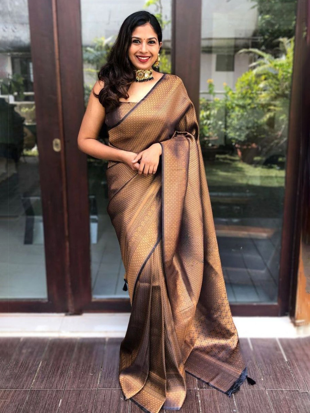 

Visit Wear Woven Design Zari Pure Silk Banarasi Saree, Black