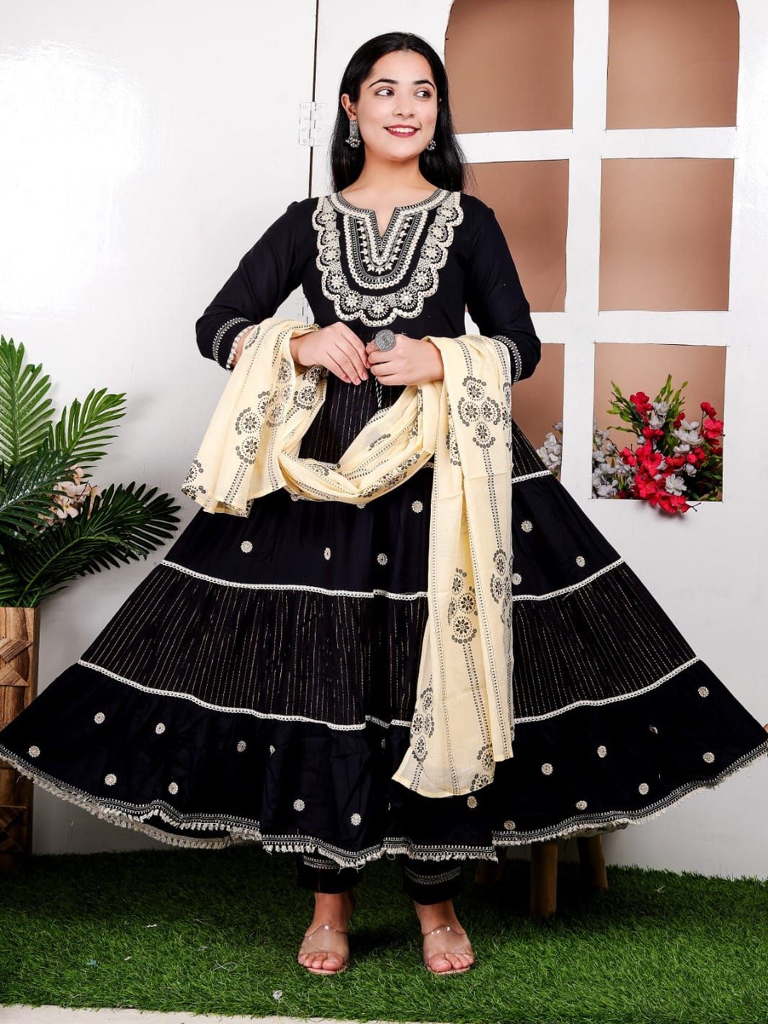 

Fabinn Floral Embroidered Thread Work Pure Cotton Tiered Kurta with Palazzo & Dupatta, Black