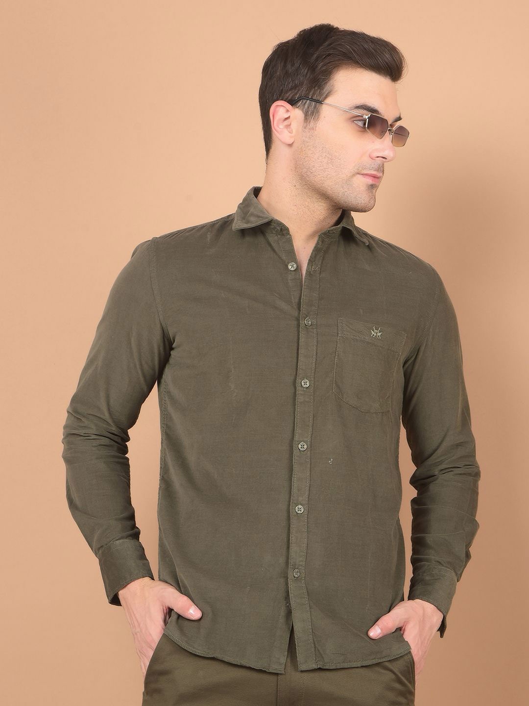 

Crimsoune Club Men Classic Spread Collar Solid Cotton Casual Shirt, Olive
