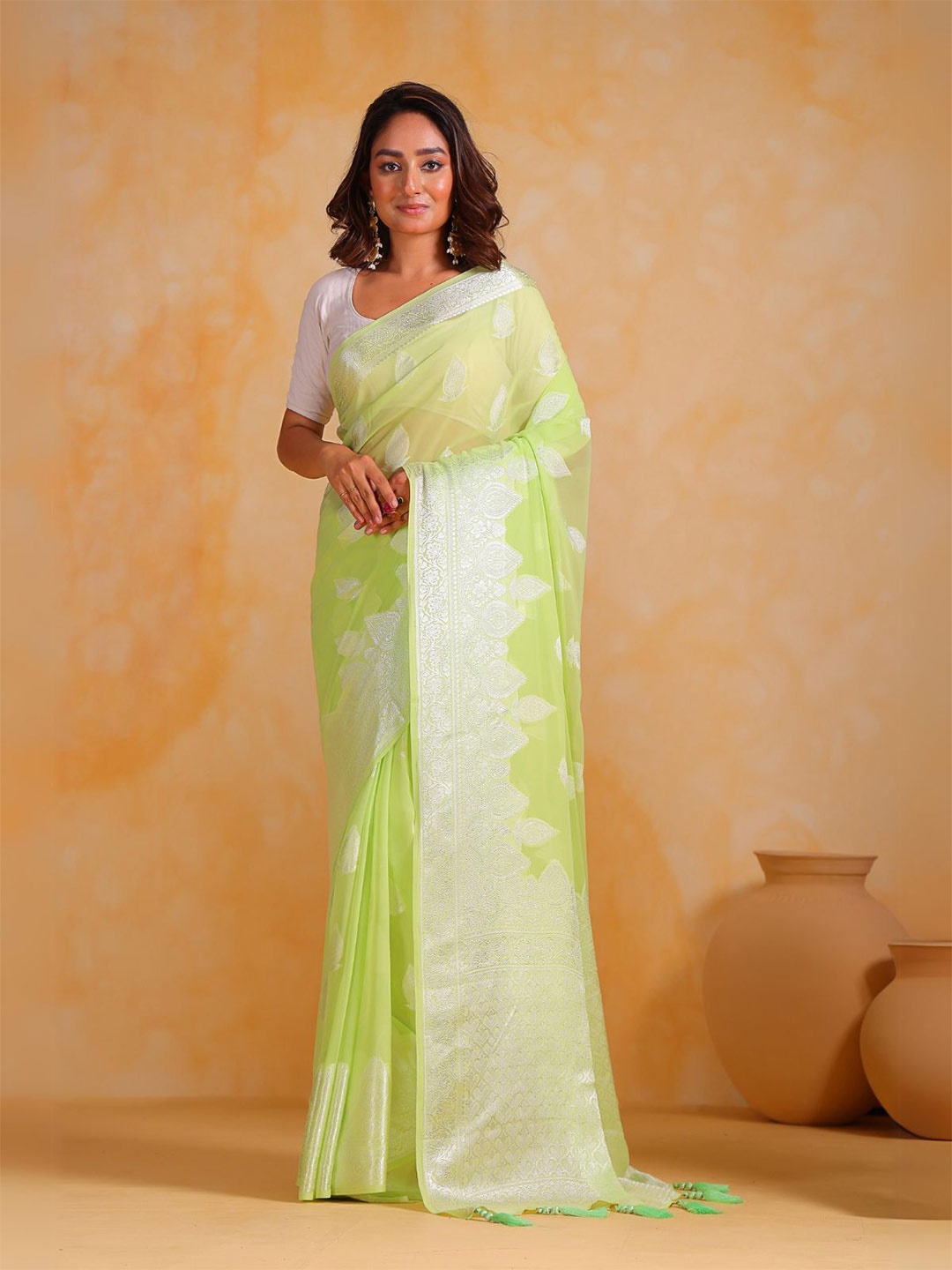 

ODETTE Woven Design Zari Saree, Green