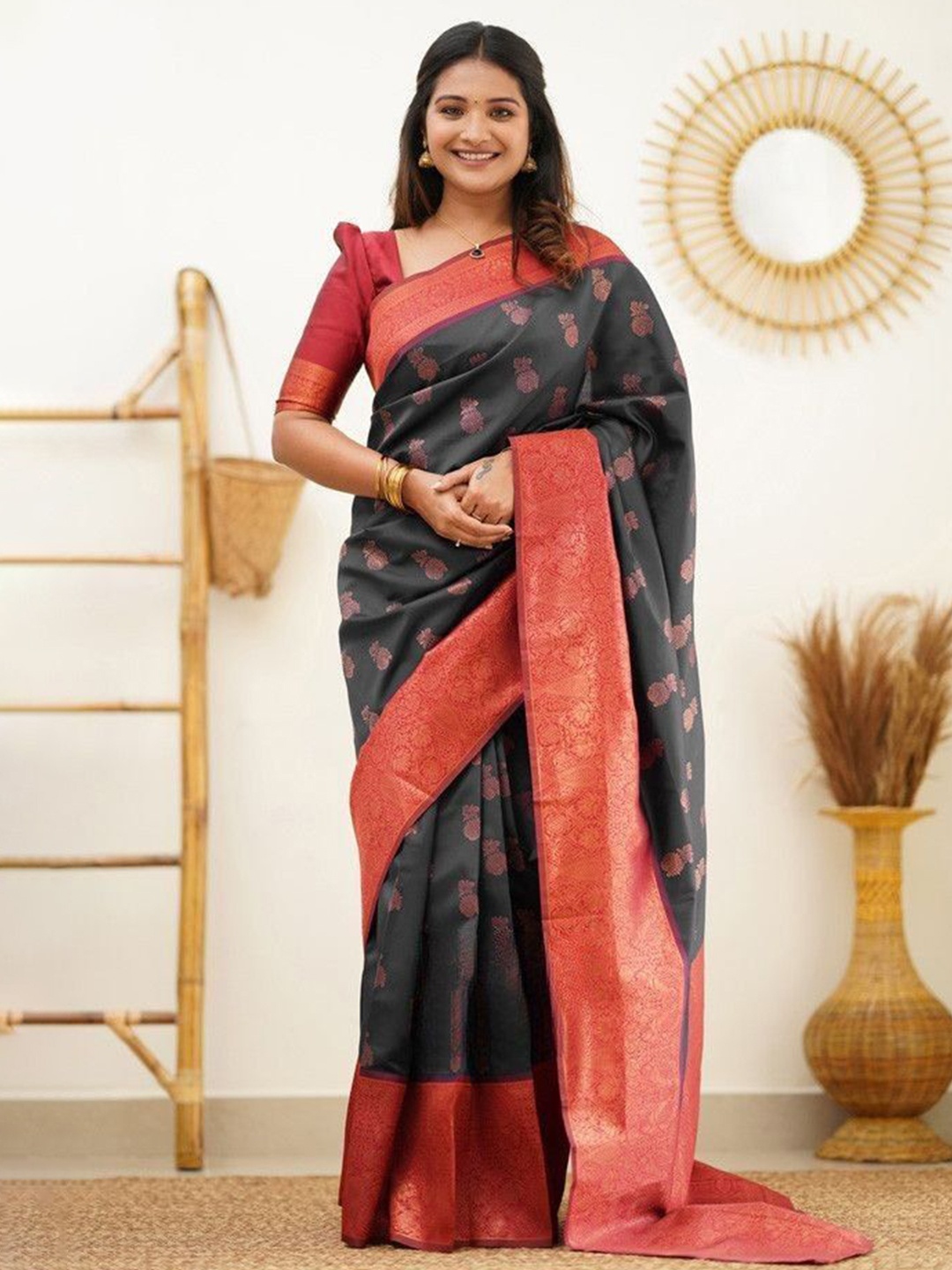 

Visit Wear Woven Design Pure Silk Banarasi Saree, Black