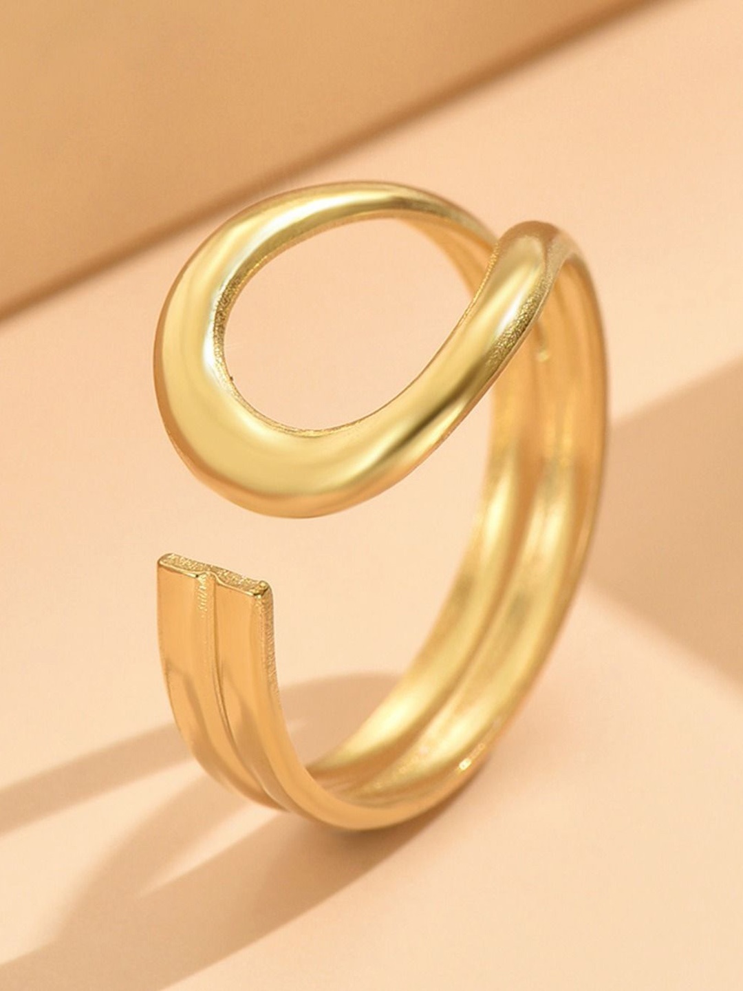 

MYKI Stainless Steel Gold-Plated Finger Ring