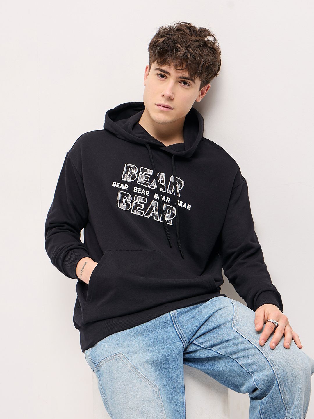 

THE BEAR HOUSE Men Typography Printed Cotton Sweatshirt, Black