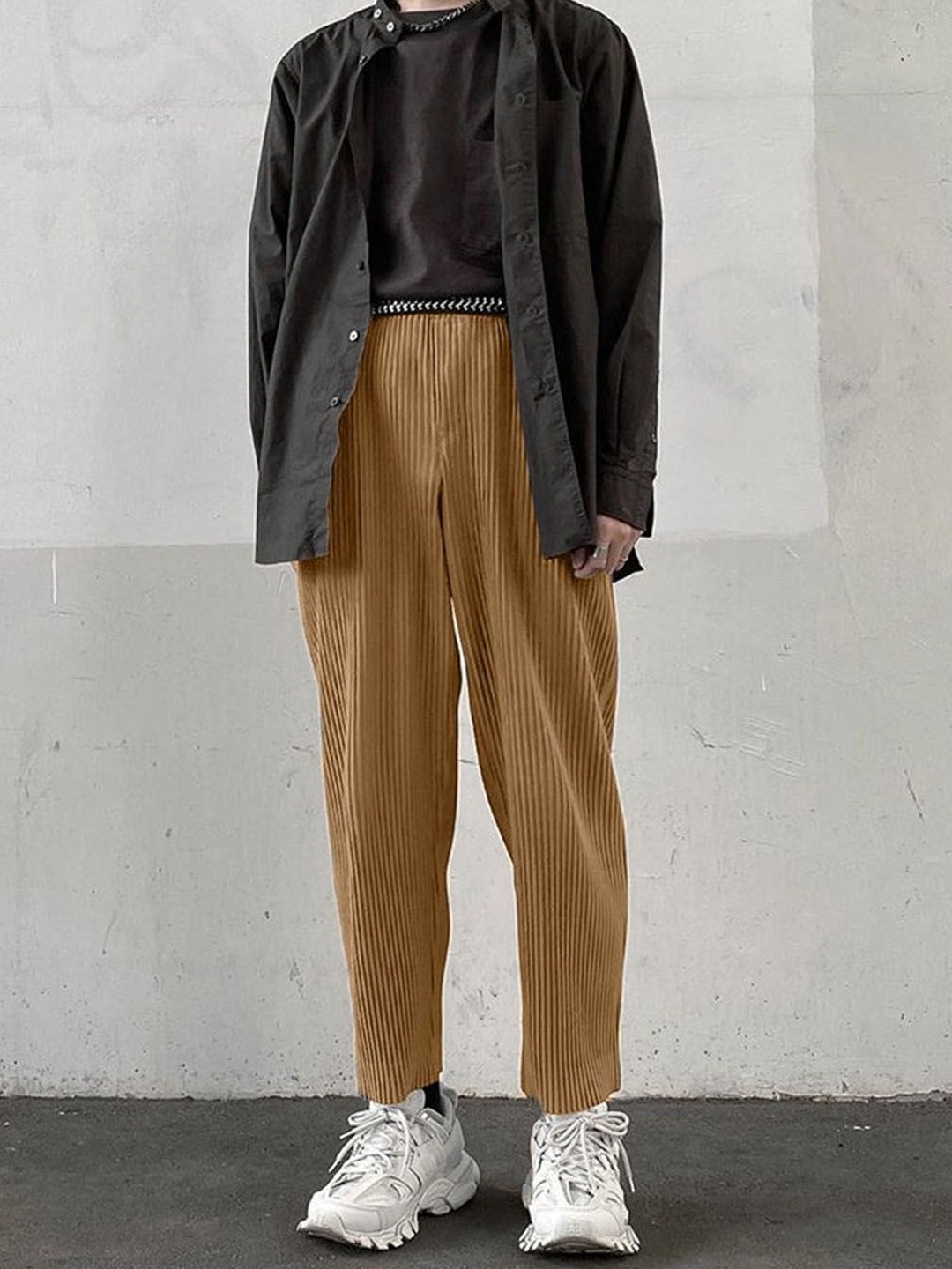 

StyleCast Men Mid-Rise Regular Trousers, Brown