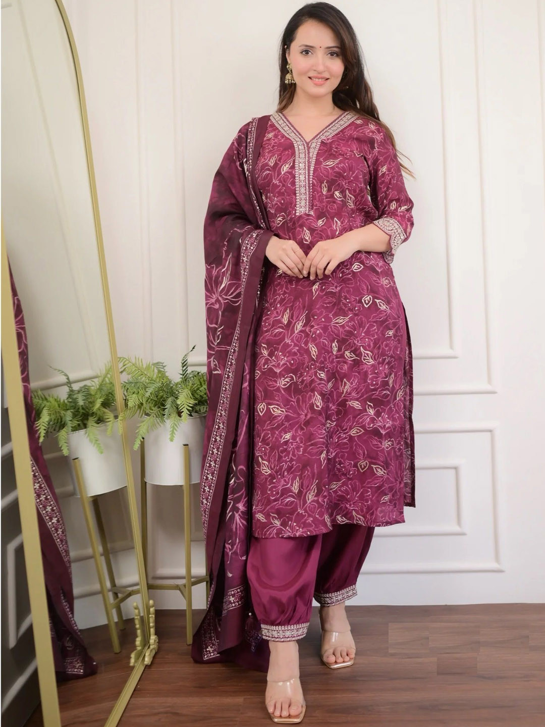

KALINI Ethnic Motifs Printed Sequinned V-Neck Straight Kurta With Trouser & Dupatta, Burgundy