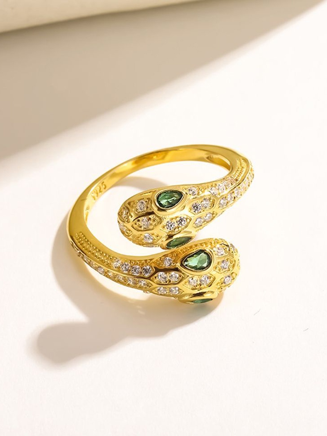 

MYKI Gold-Plated Stainless Steel Stone-Studded Snake Design Finger Ring