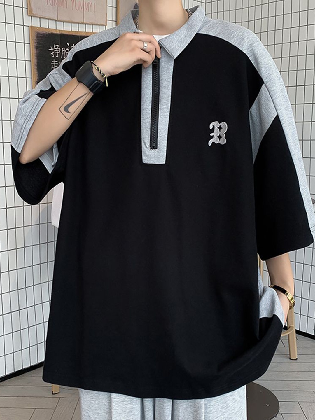 

StyleCast x Revolte Men Colourblocked Polo Collar Oversized T-shirt, Black
