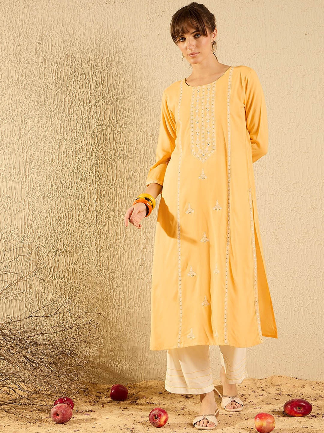 

Indo Era Yellow and White Ethnic Motifs Embroidered Thread Work Straight Kurta