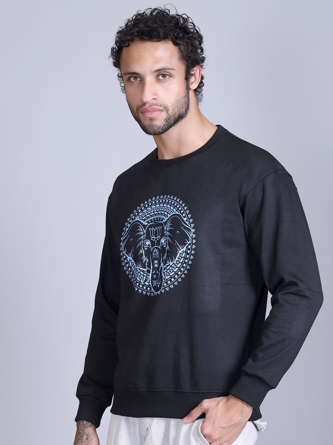 

Obaan Men Printed Long Sleeves Sweatshirt, Black