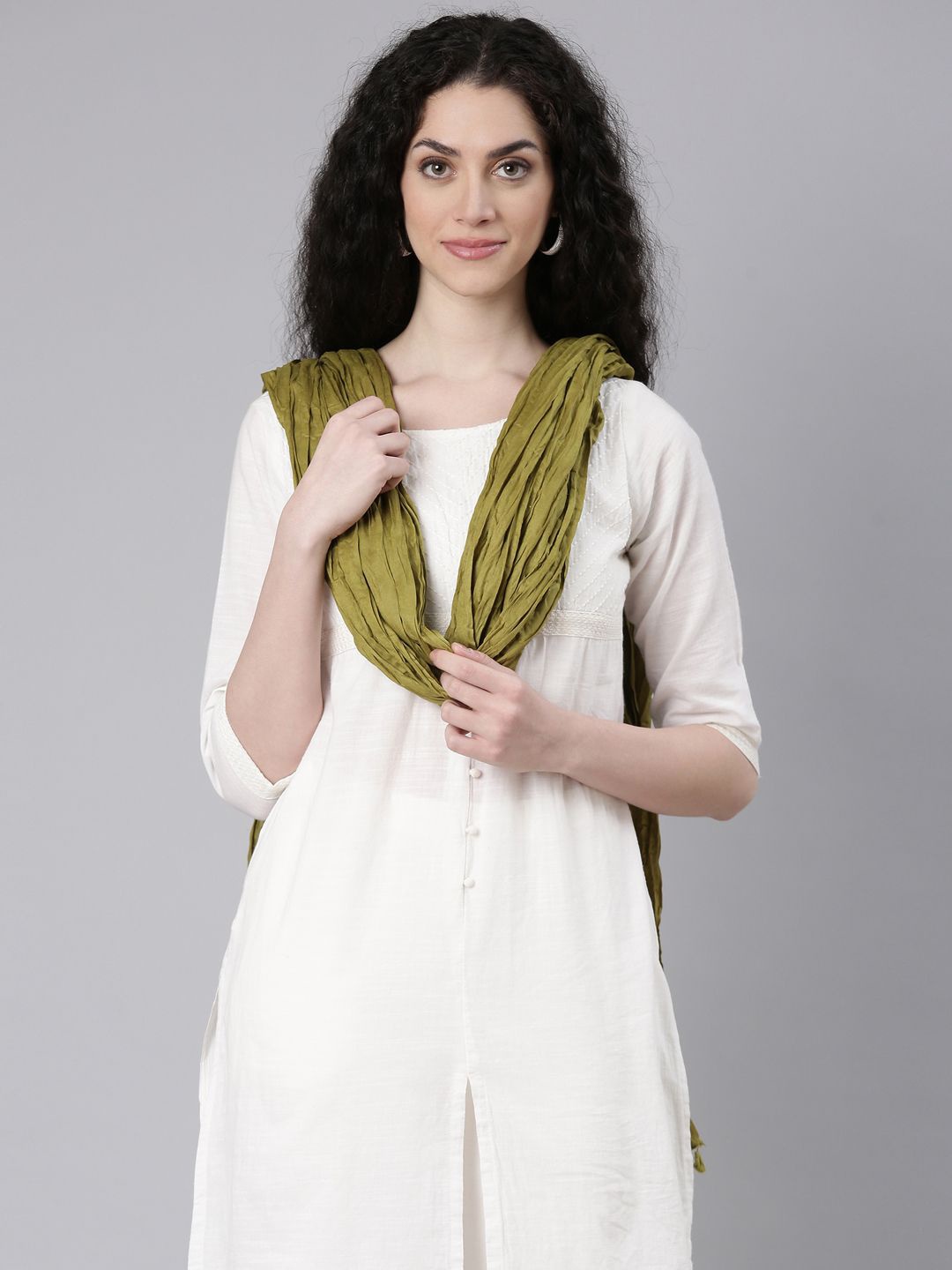 

Souchii Tasselled Bordered Cotton Dupatta, Olive