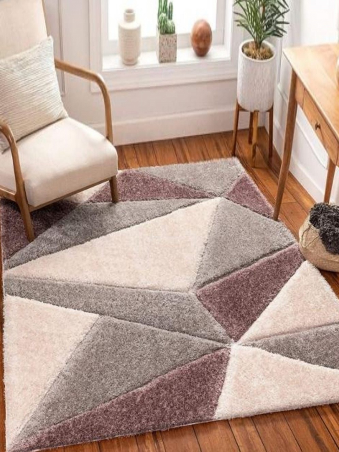 

Samjeeda Handloom carpets Red Geometric Anti-Skid Woollen Carpet