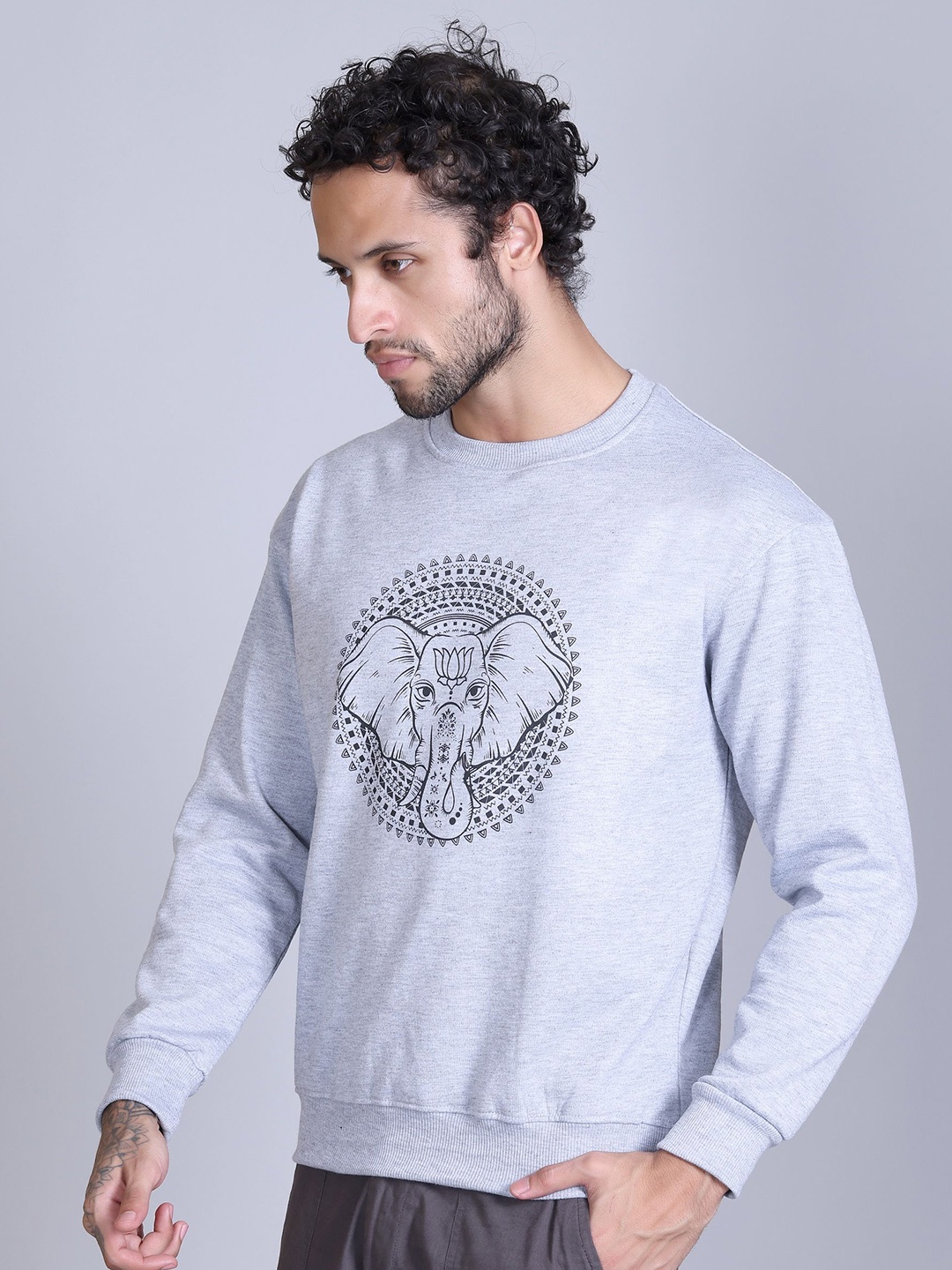 

Obaan Men Printed Sweatshirt, Grey