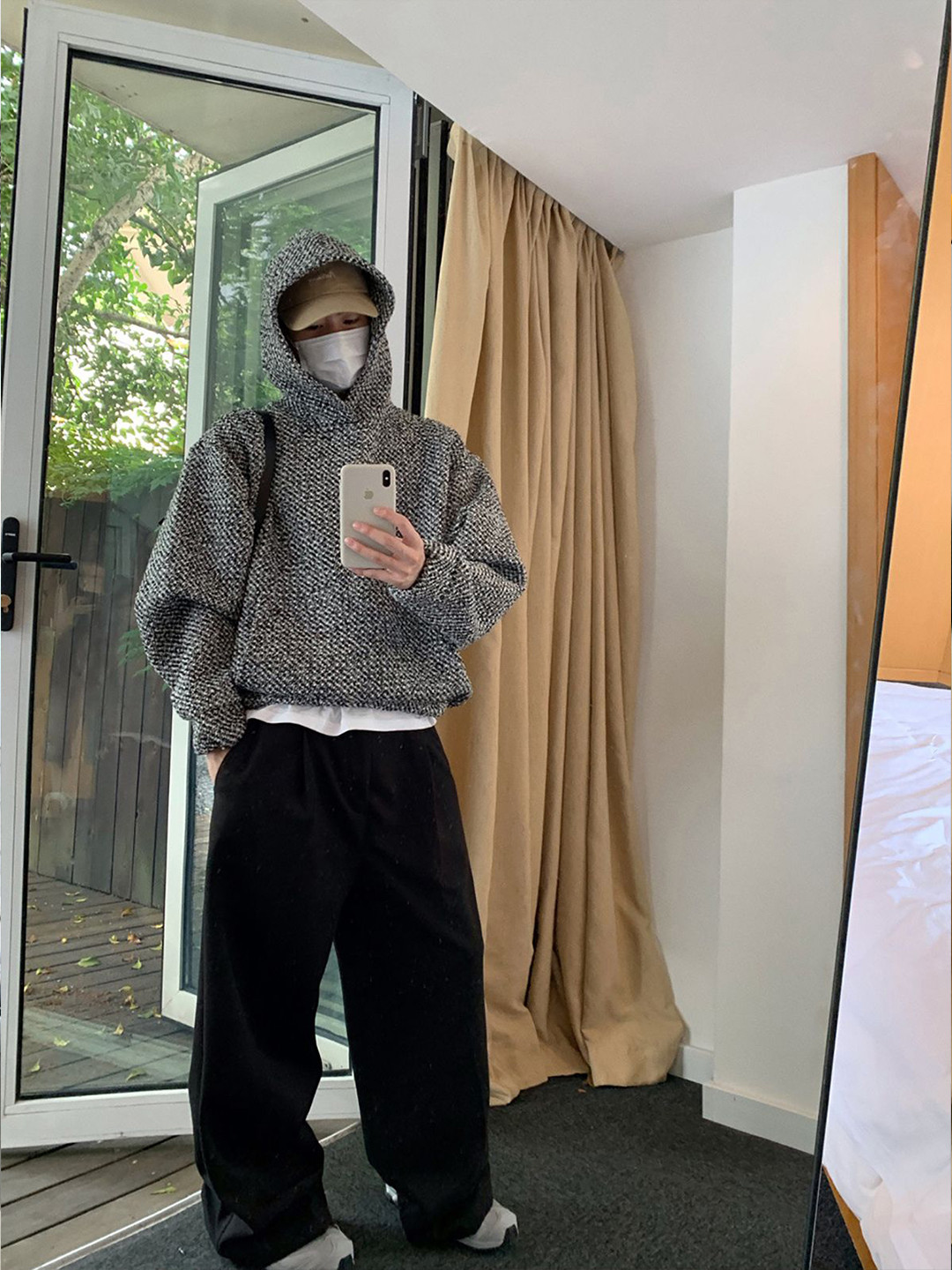 

StyleCast x Revolte Men Hooded Sweatshirt, Grey