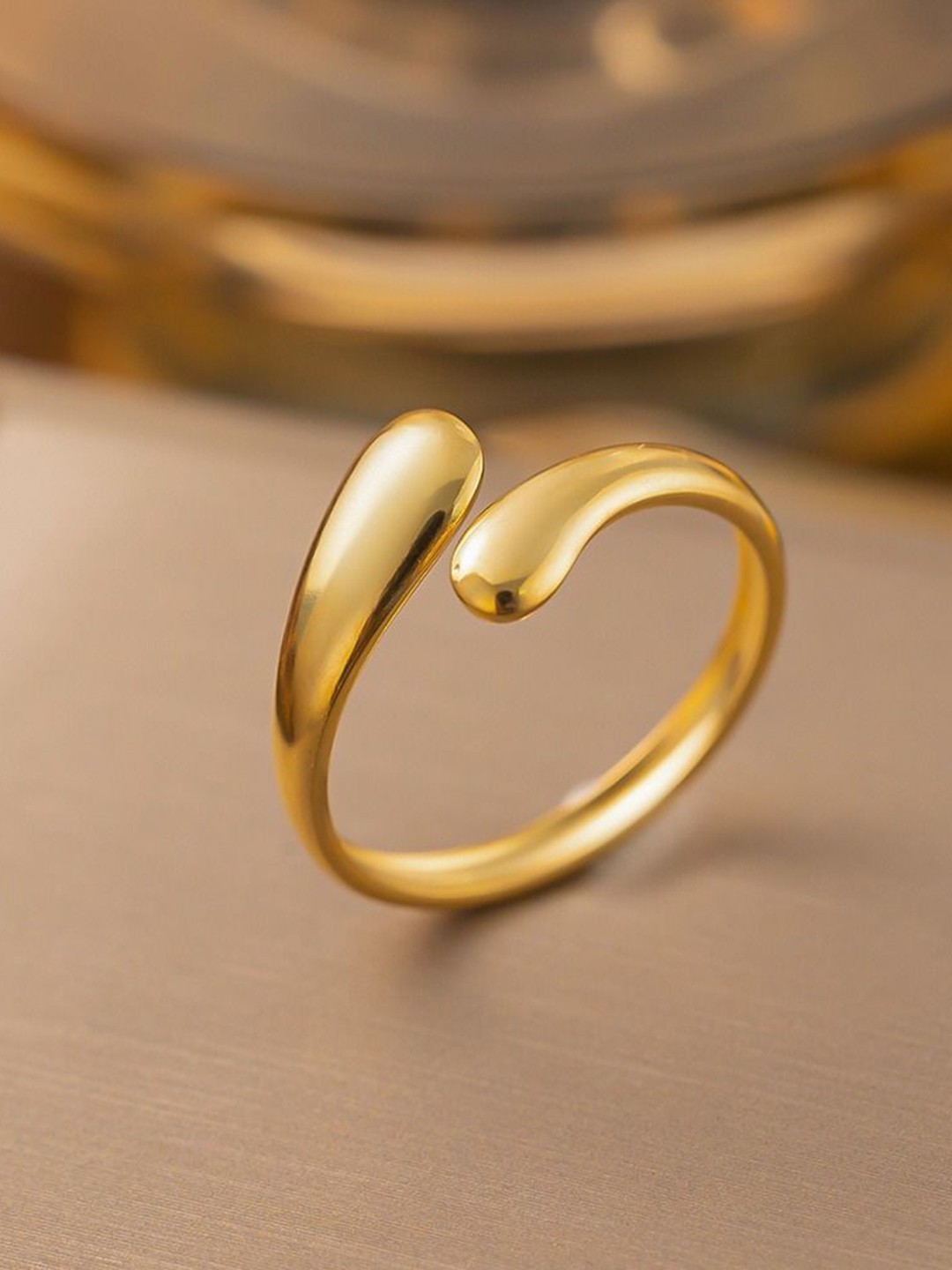 

MYKI Gold-Plated Stainless Steel Finger Ring