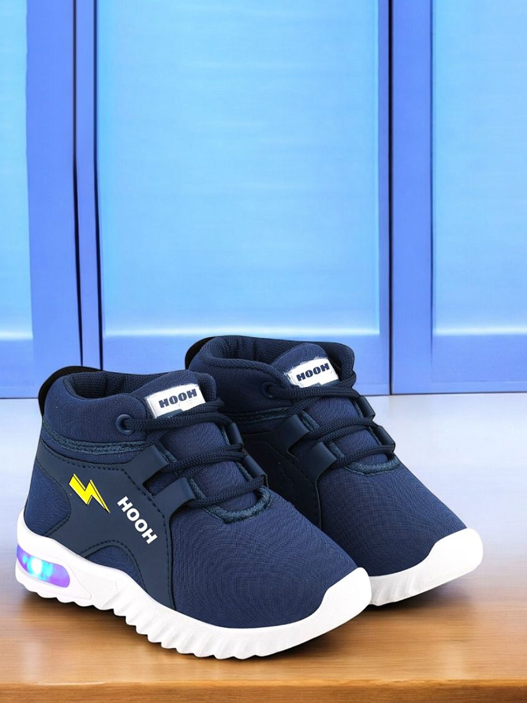 

HOOH Now Comfort in Fashion Kids Printed LED Lace-Up Sneakers, Blue