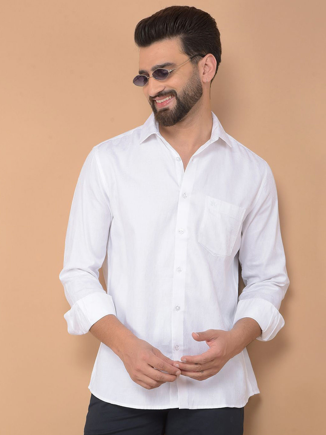 

Crimsoune Club Men Classic Spread Collar Solid Cotton Slim Fit Casual Shirt, White