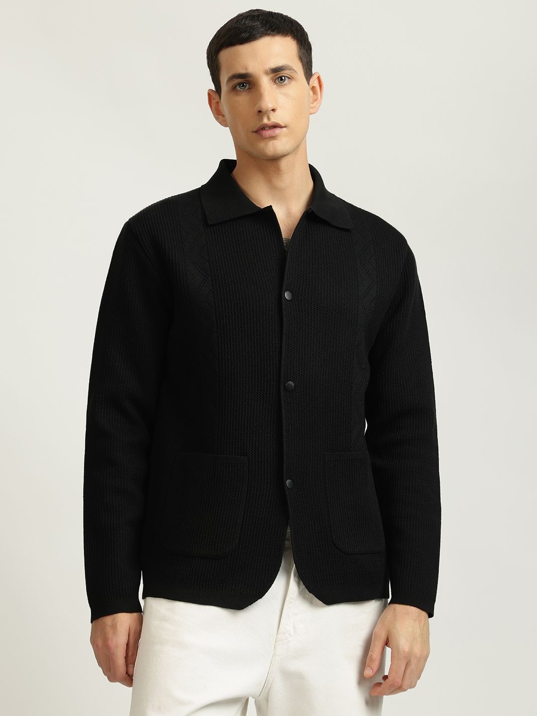 

Iconic Men Spread Collar Textured Cotton Casual Shirt, Black