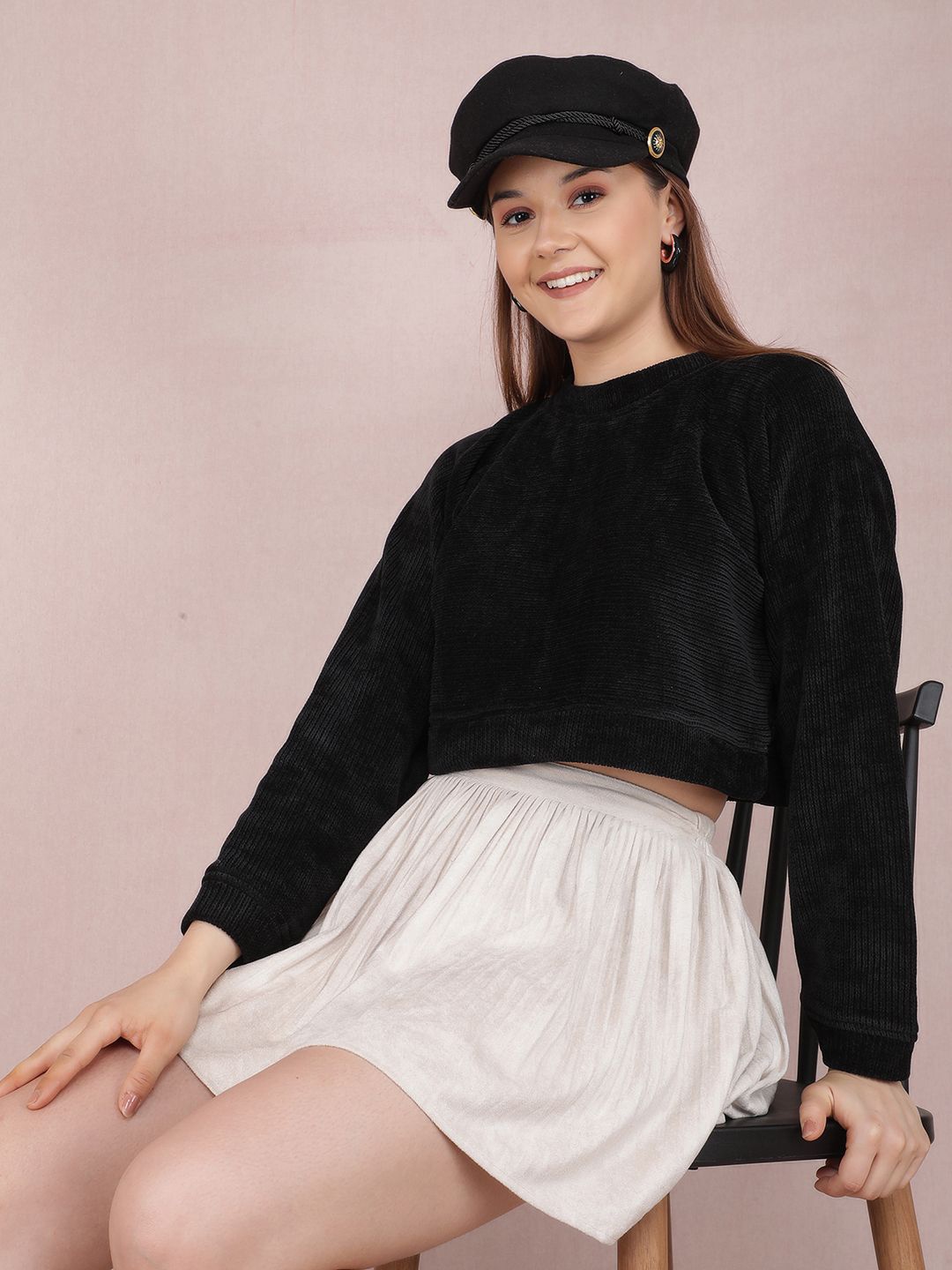 

Crimsoune Club Women Crop Sweatshirt, Black