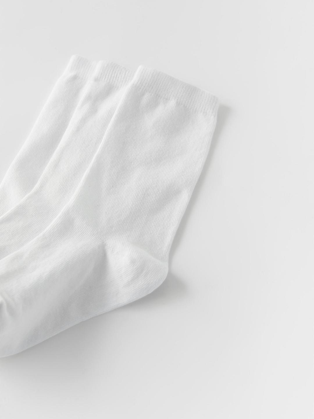 

ZARA Kids-Unisex White Socks