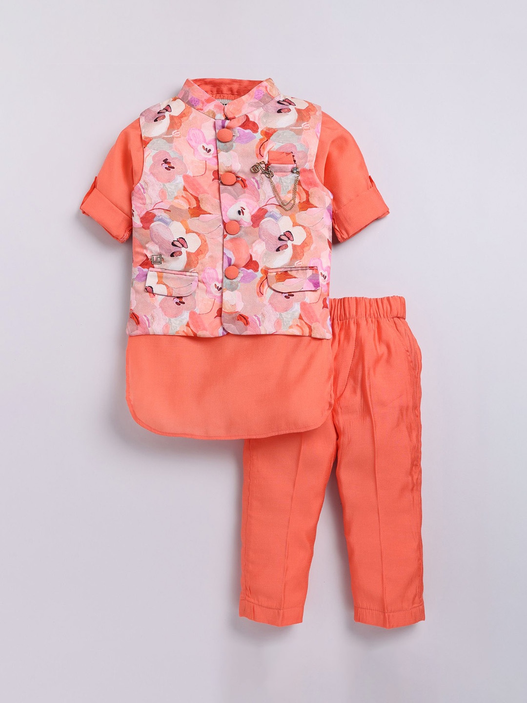 

LITTLE COLLARS Boys Mandarin Collar Long Sleeves Regular Kurta With Pyjama & Nehru Jacket, Peach