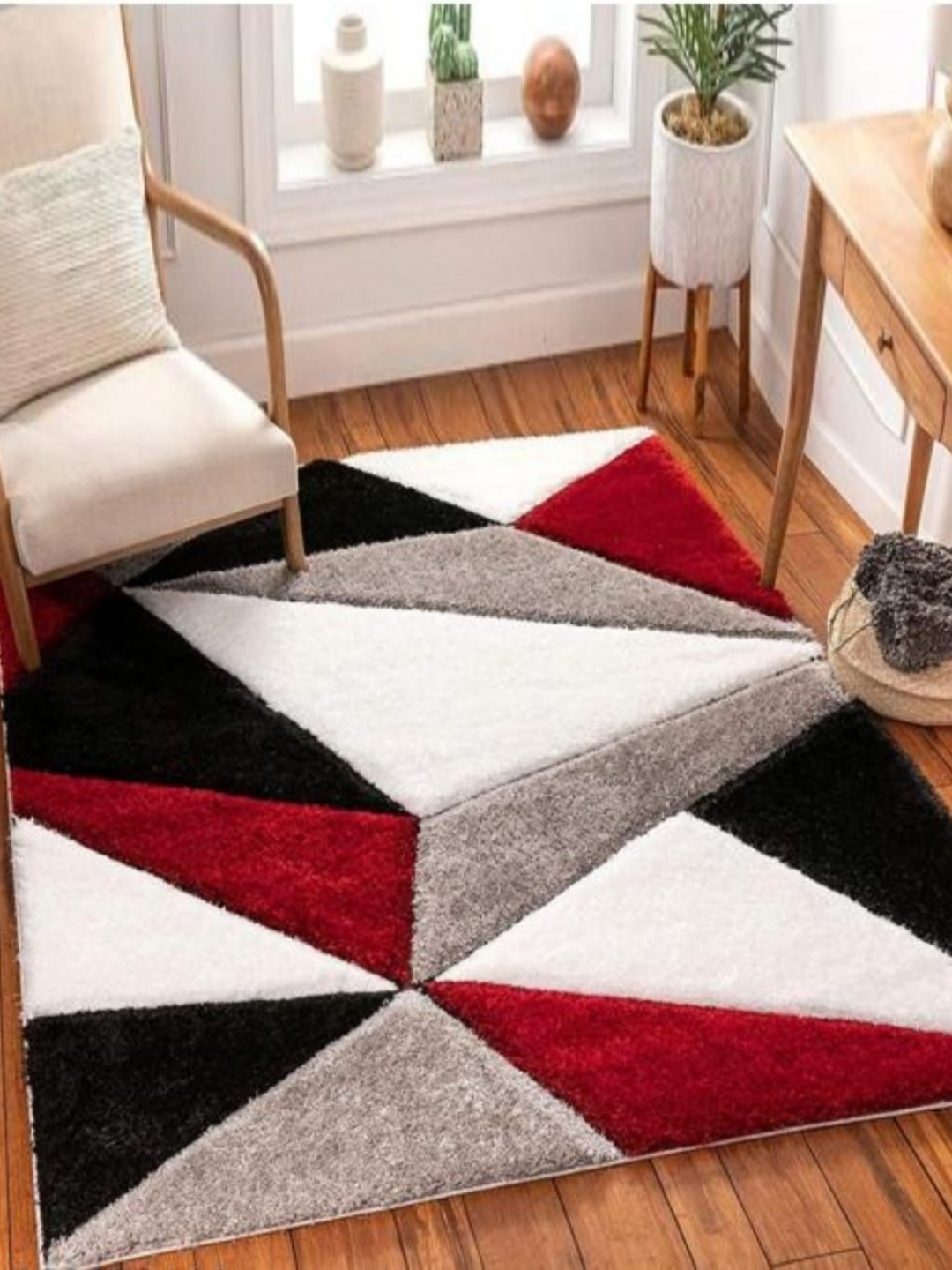 

Samjeeda Handloom carpets Red Geometric Anti-Skid Woollen Carpet