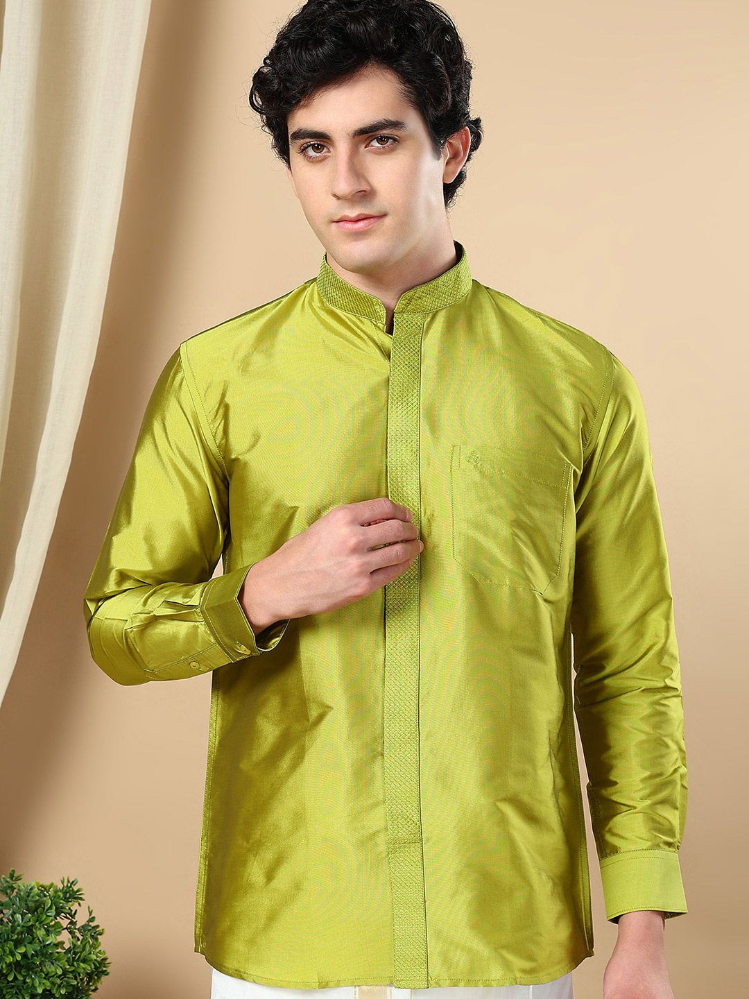 

TATTVA Men Classic Mandarin Collar Solid Slim Fit Casual Shirt, Lime green