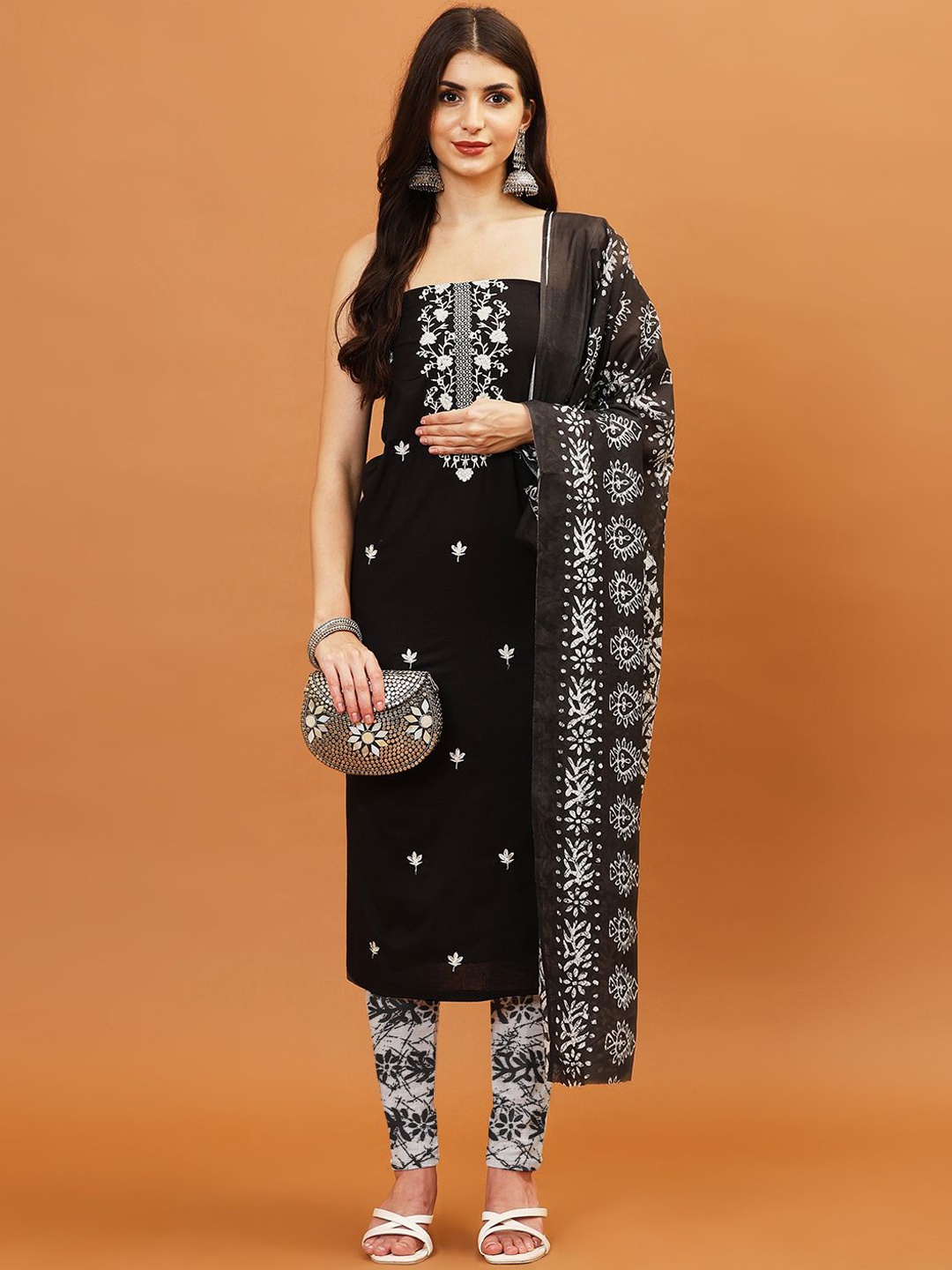 

Meena Bazaar Ethnic Motifs Embroidered Unstitched Dress Material, Black