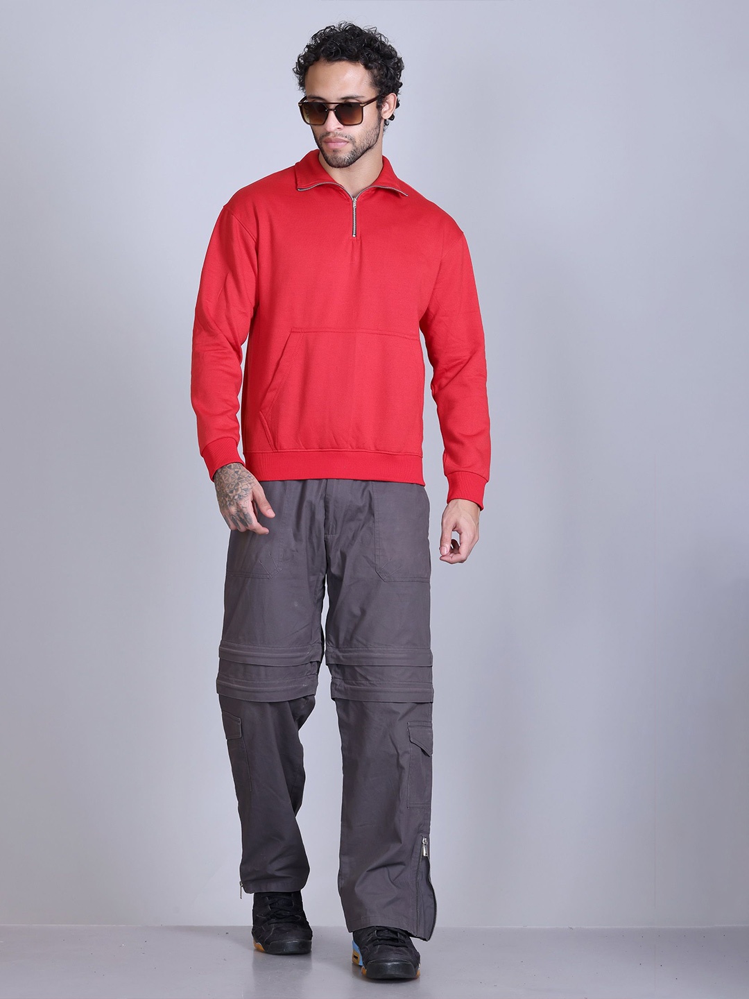 

Obaan Men Solid Sweatshirt, Red