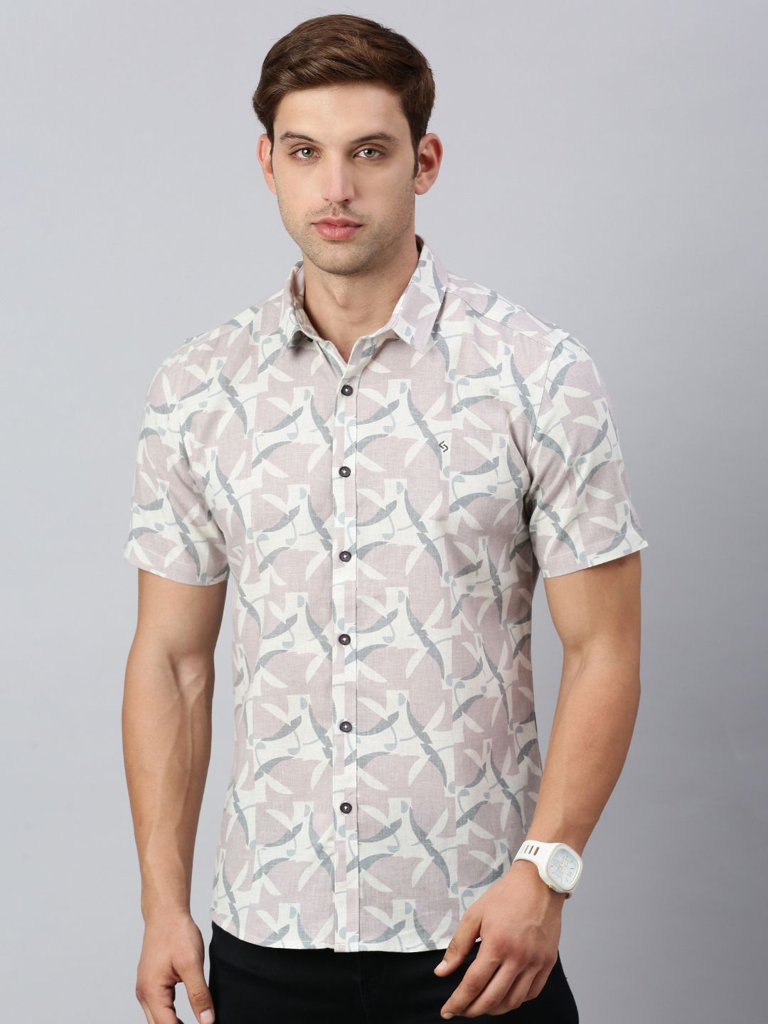 

Classic Polo Men India Slim Spread Collar Abstract Printed Cotton Casual Shirt, Beige