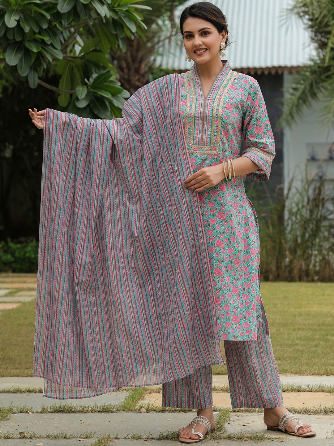 

Aramya Floral Printed Zari Pure Cotton Straight Kurta With Trouser & Dupatta, Grey