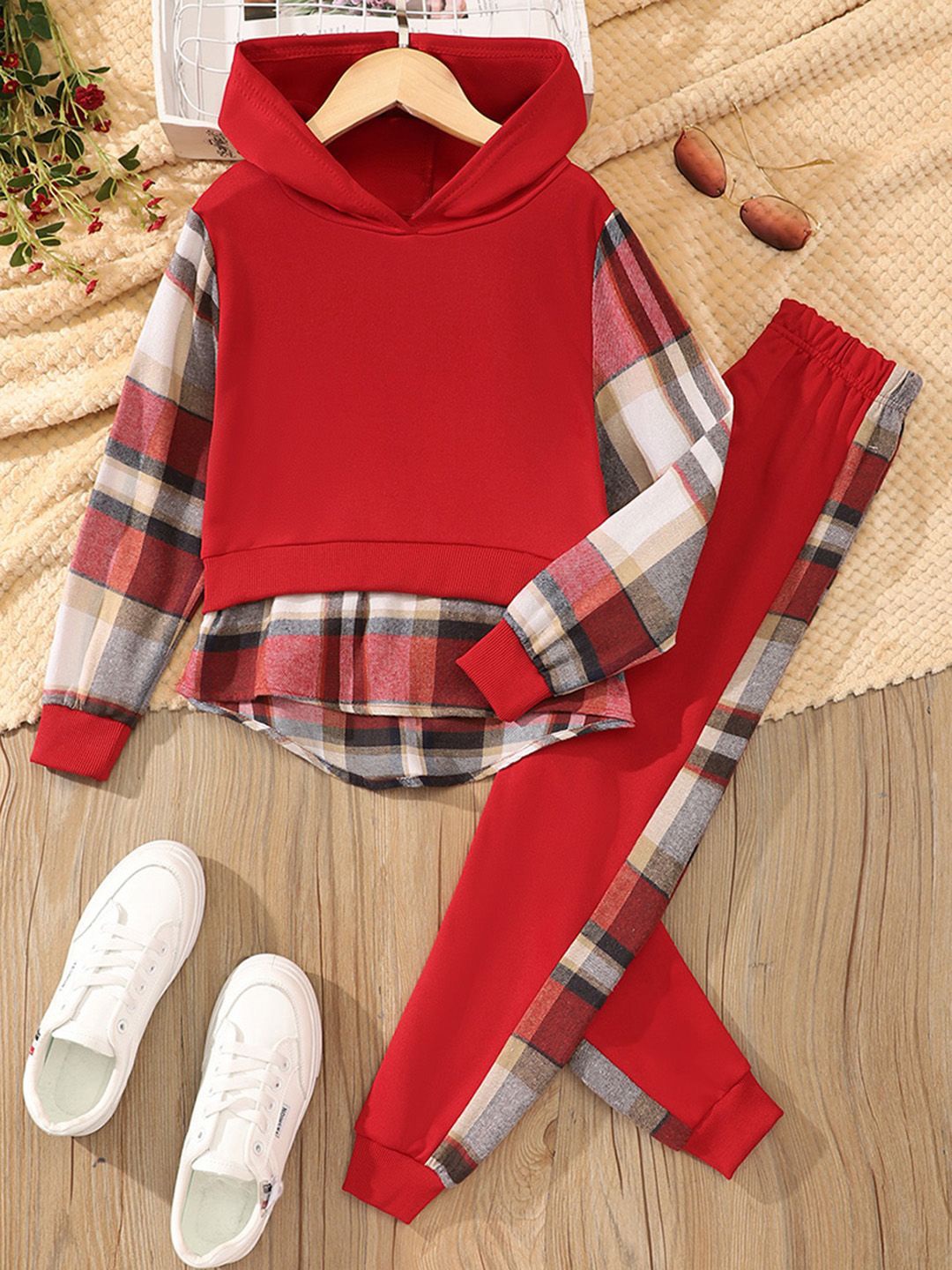 

INCLUD Girls Checked hooded Long Sleeves Sweatshirt With Jogger, Red