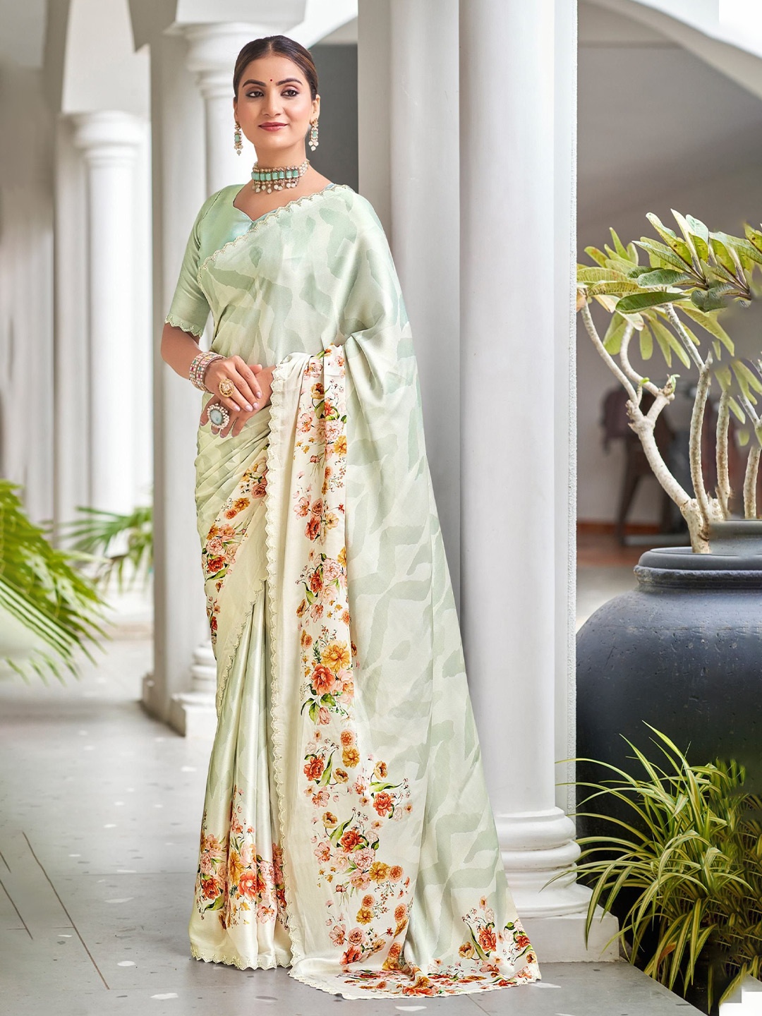 

MAHALASA Ethnic Motifs Beads and Stones Satin Saree, Green