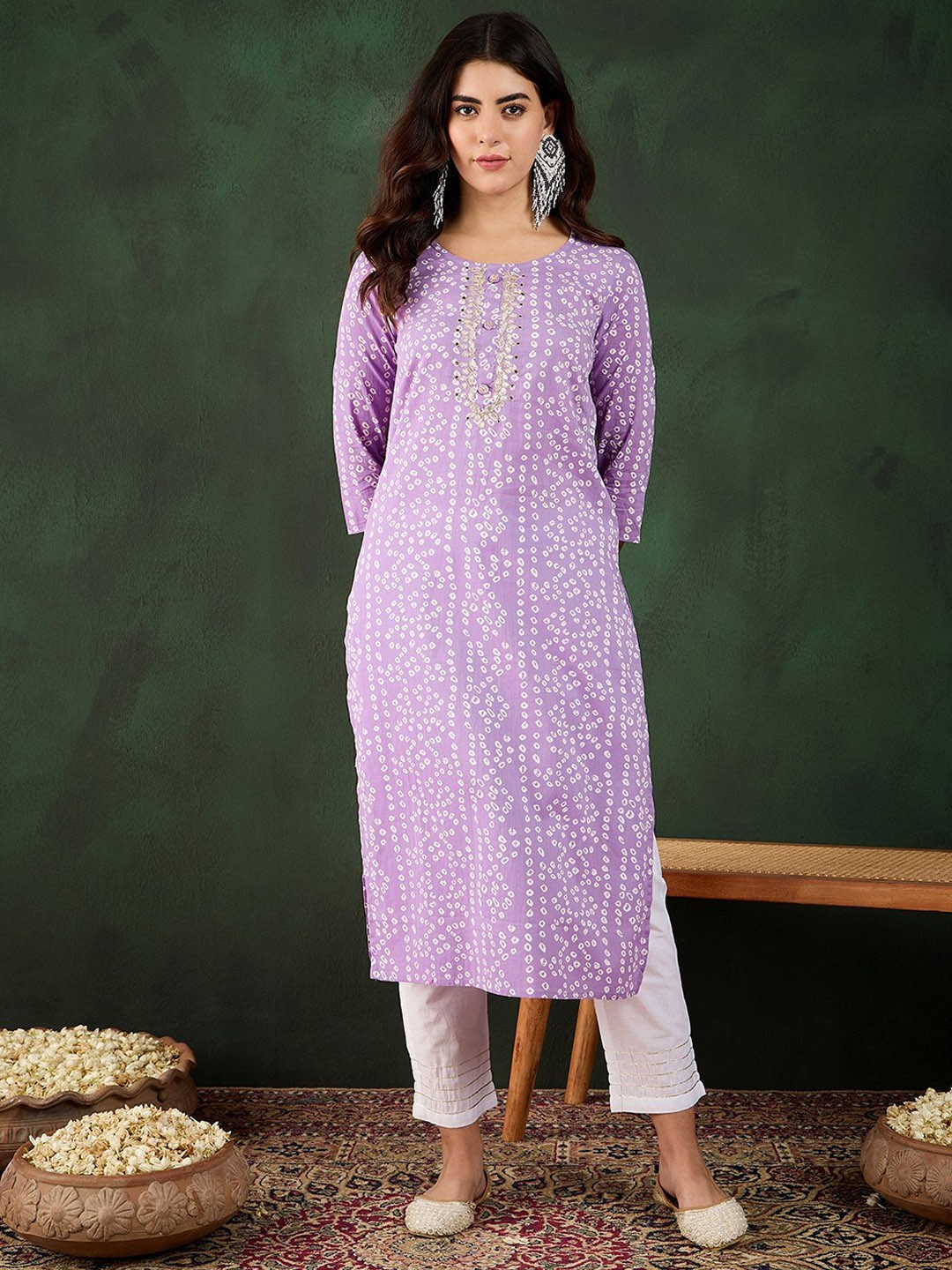 

BANDIA Women Bandhani Printed Kantha Work Kurta, Mauve