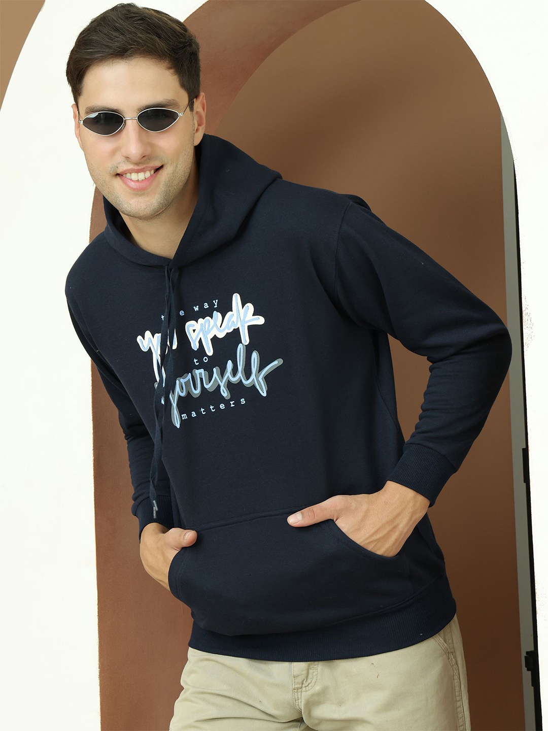 

MACK JONNEY Men Printed Hooded Sweatshirt, Blue