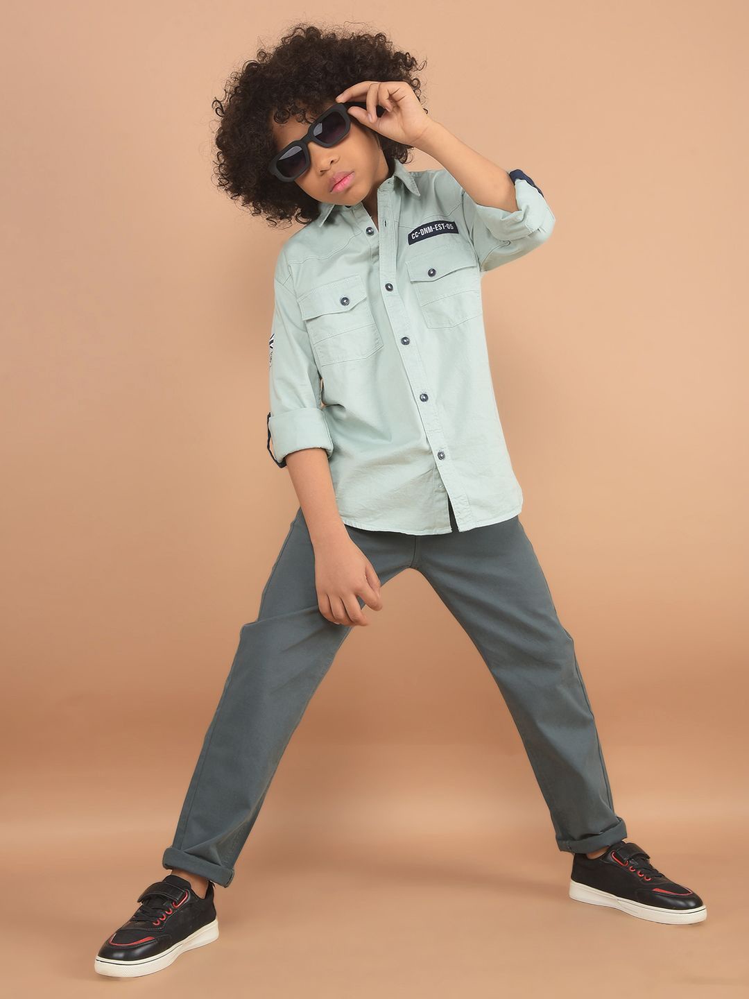 

Crimsoune Club Boys Classic Spread Collar Solid Cotton Slim Fit Casual Shirt, Green