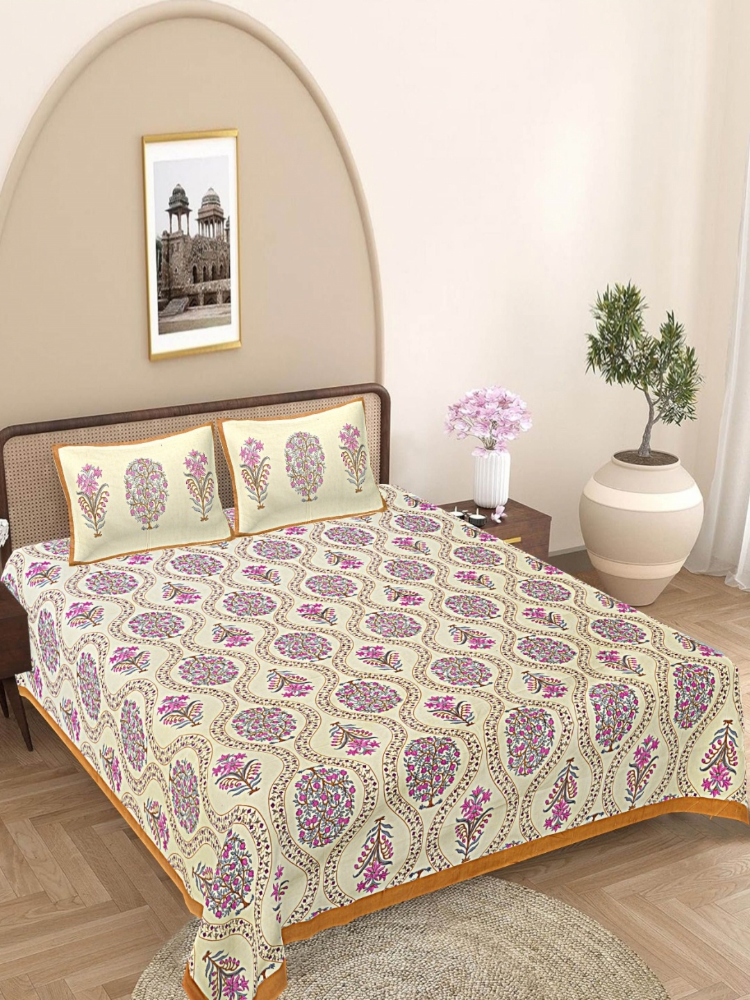 

FrionKandy Living Brown Floral Printed 180 TC Cotton King Bedsheet Set 2.12 m x 2.62 m