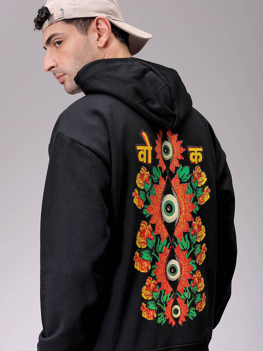 

The Indian Garage Co Men Printed Hooded Sweatshirt, Black