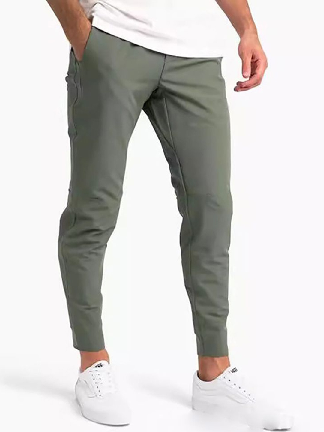 

StyleCast x Revolte Men Cotton Mid-Rise Slim Fit Trousers, Green