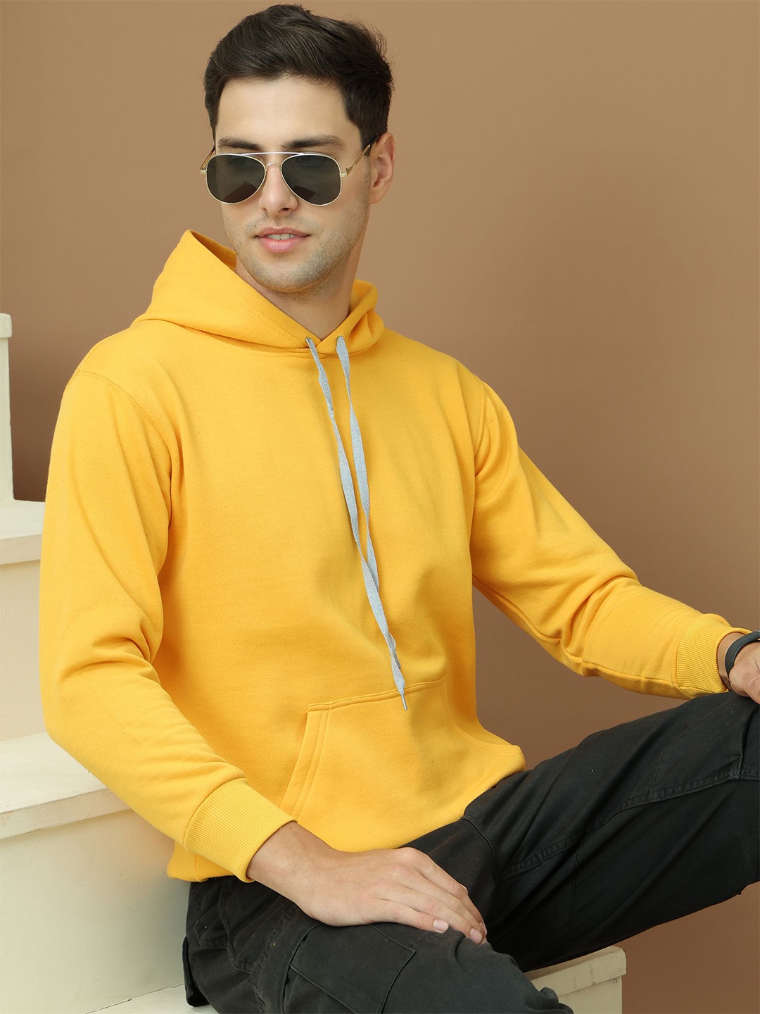 

VIMAL JONNEY Men Hooded Sweatshirt, Yellow