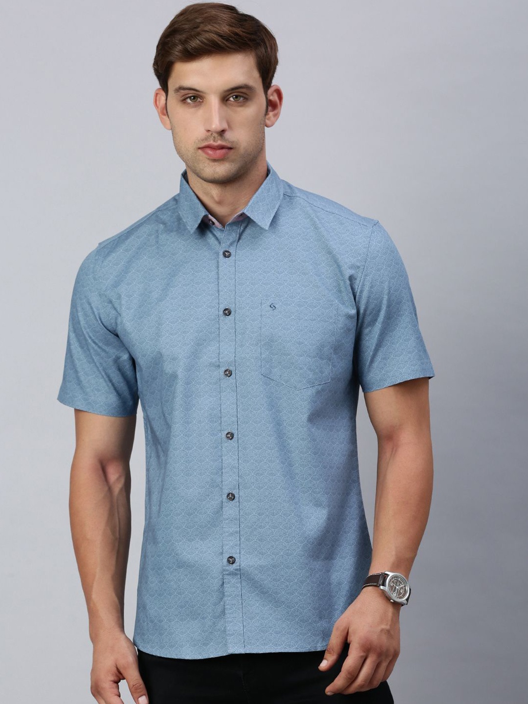 

Classic Polo Men India Slim Spread Collar Micro Ditsy Printed Cotton Casual Shirt, Blue