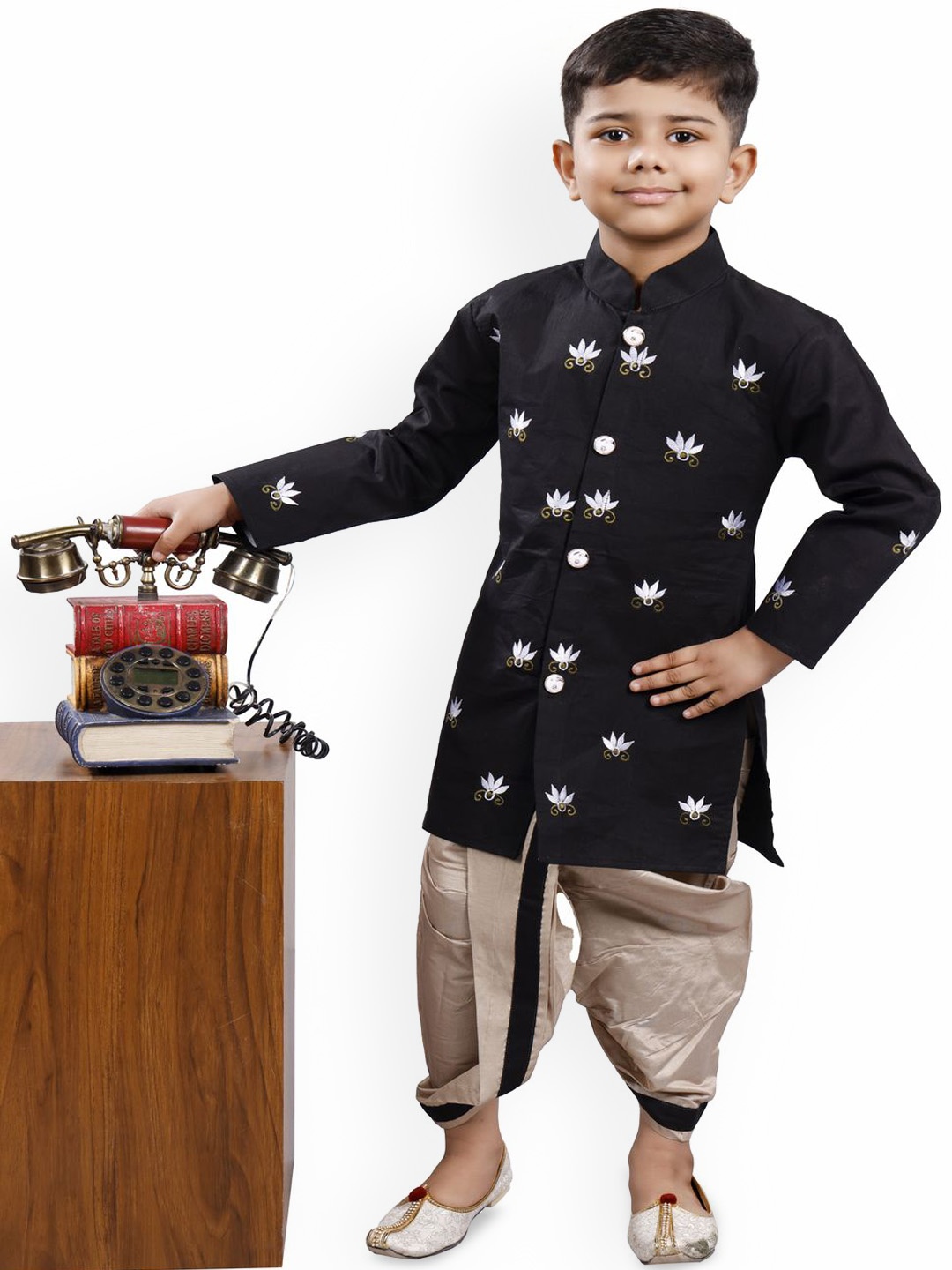 

BAESD Boys Floral Embroidered Mandarin Collar Straight Kurta With Dhoti, Black