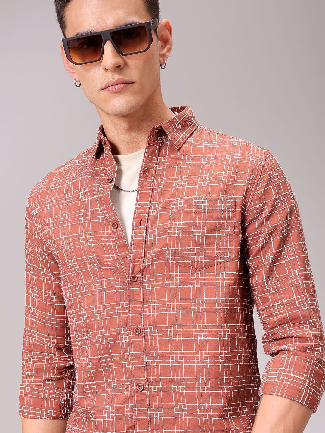 

The Indian Garage Co Men Slim Fit Checked Casual Shirt, Maroon