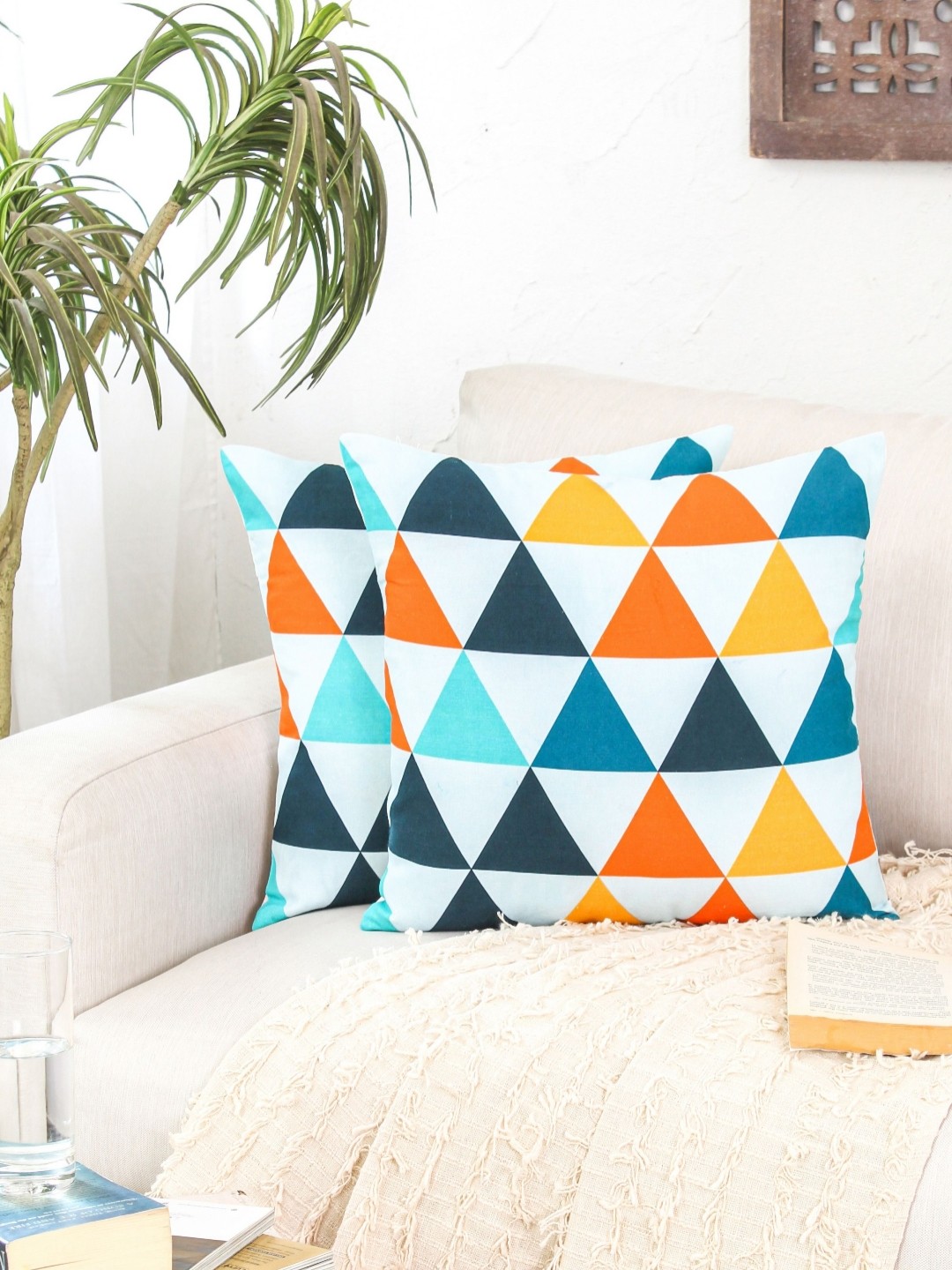 

HOMPRIN White & Black 2 Pieces Geometric Printed Square Cushion Covers