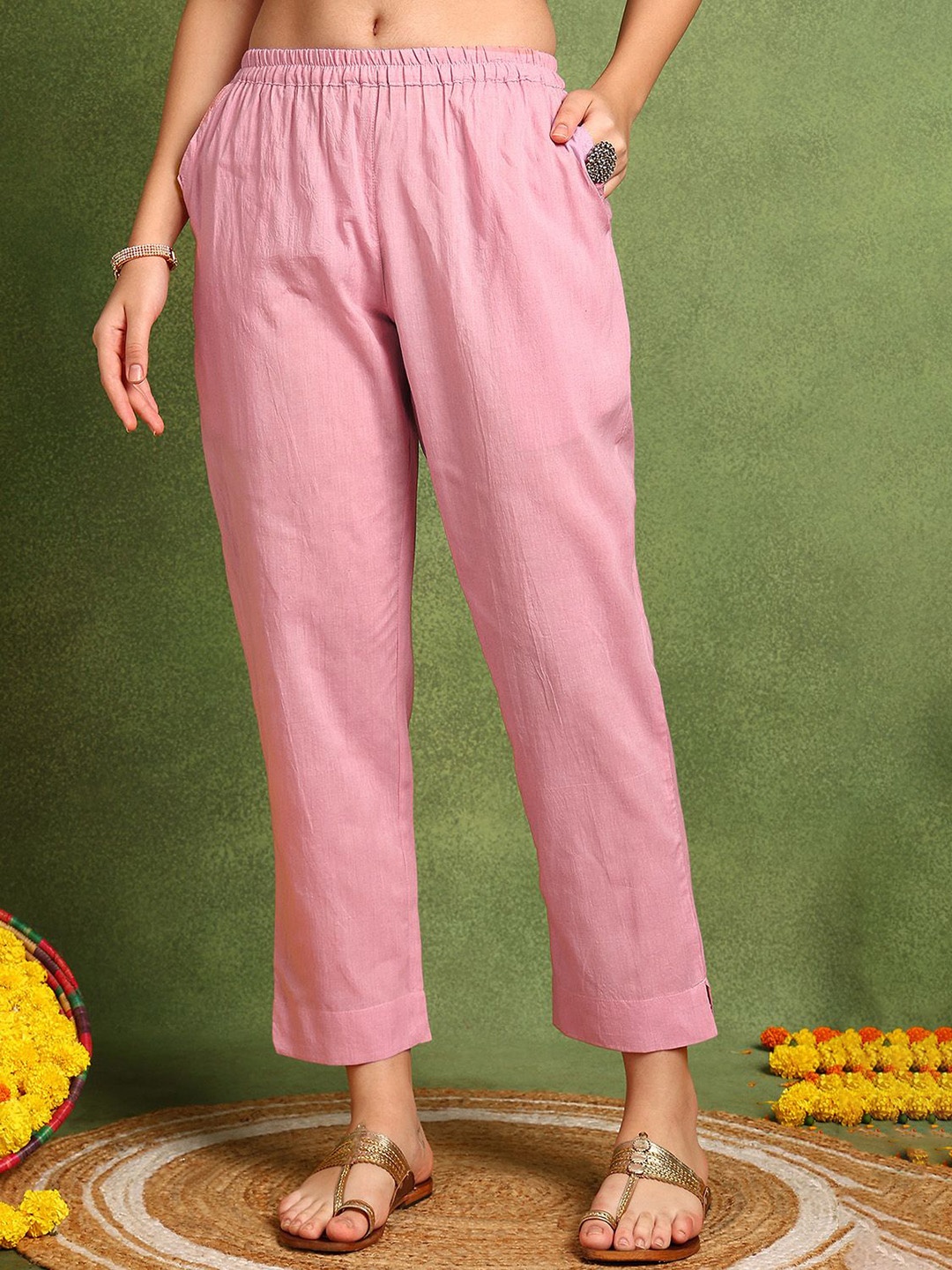 

Tahiliya Women Straight Fit Cigarette Trousers, Pink