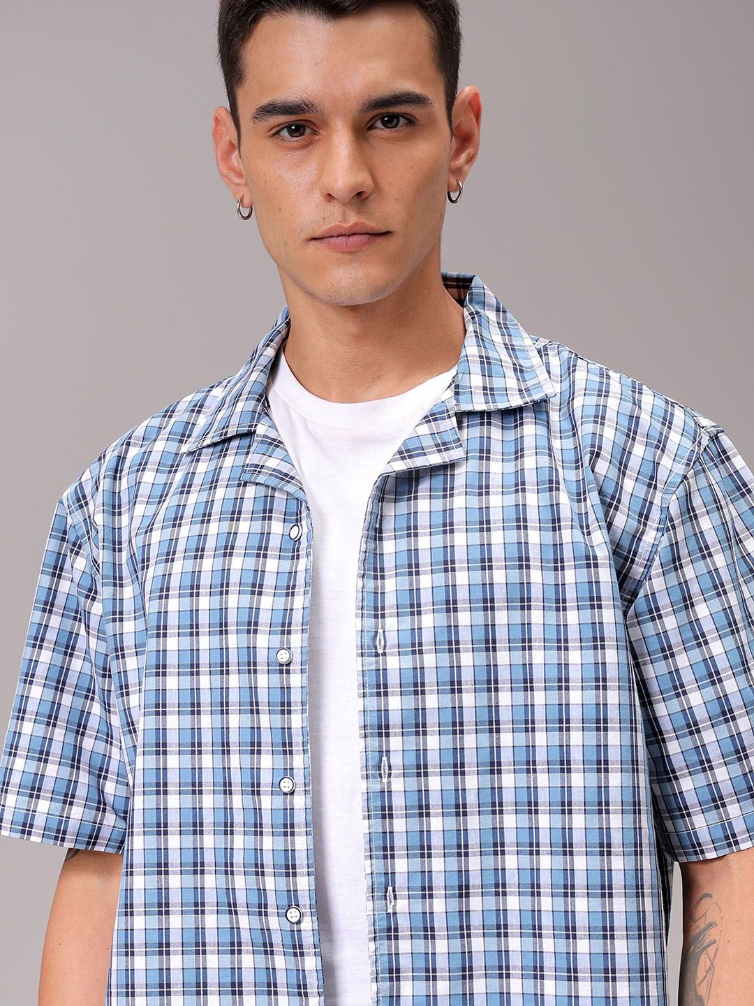 

The Indian Garage Co Men Cuban Collar Checked Cotton Boxy Casual Shirt, Blue