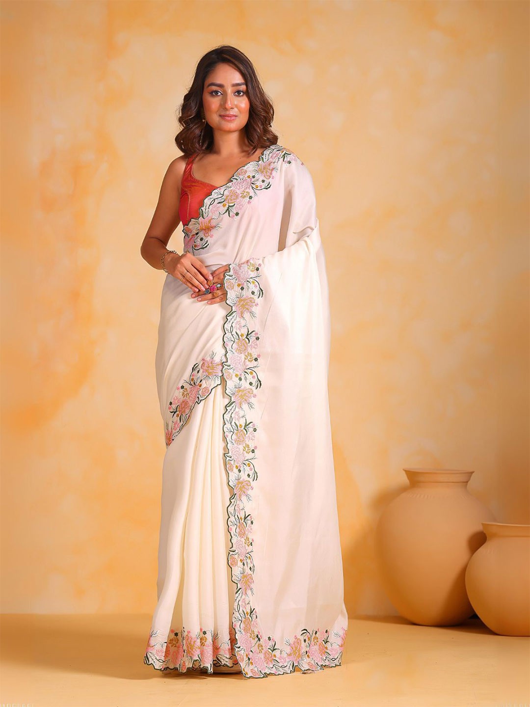 

ODETTE Floral Embroidered Saree With Blouse Piece, White