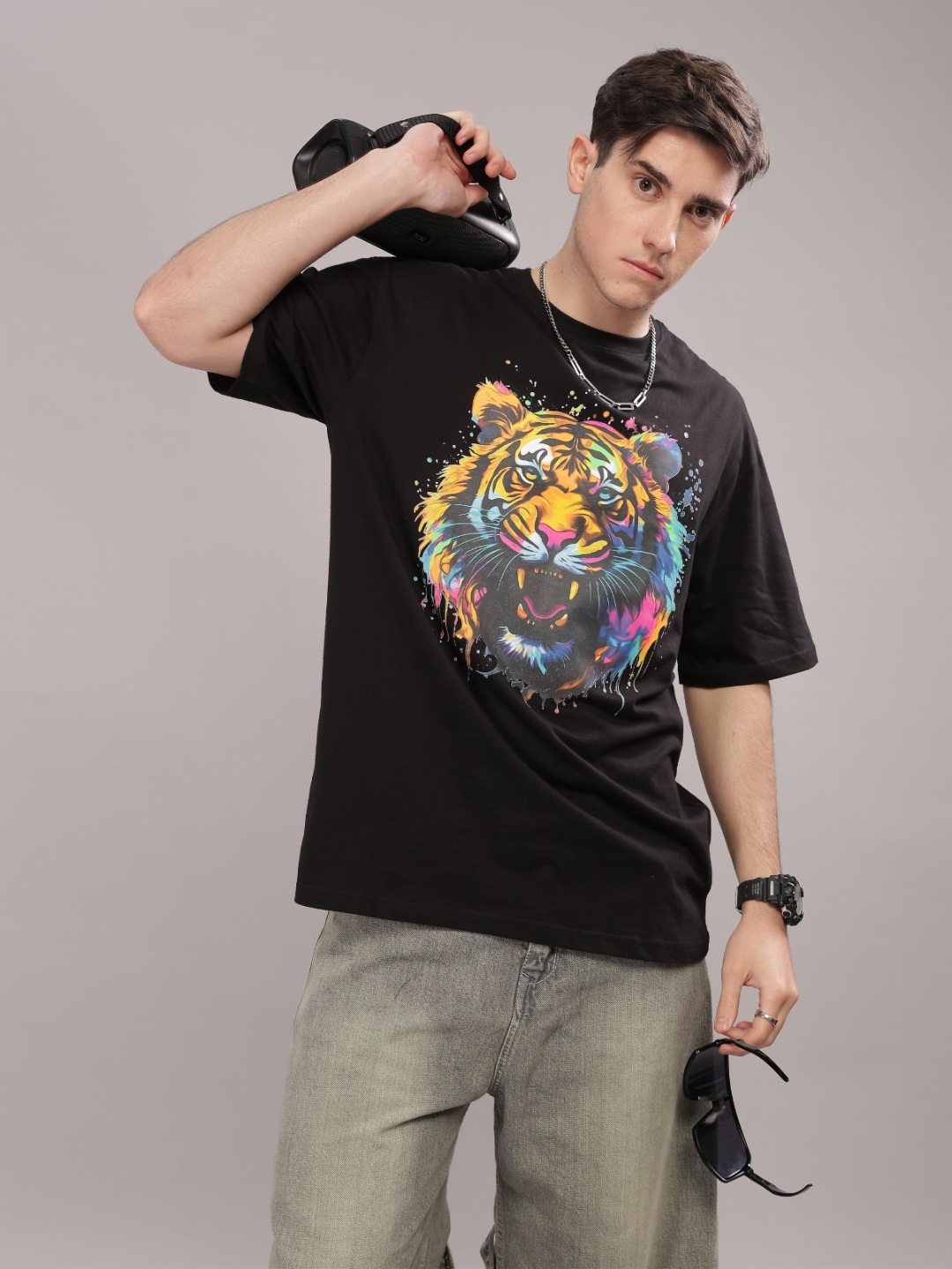 

TOMHIDDLE Men Printed T-shirt, Black